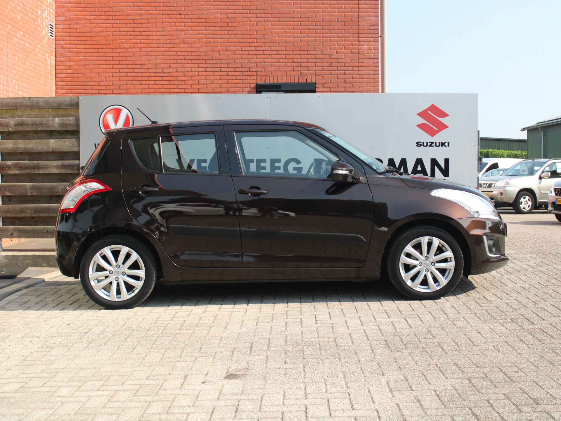 Suzuki Swift 1.2 Bandit EASSS Cruise Control, Airco, Elektrische Ramen Voor, Stoelverwarming - 10/27