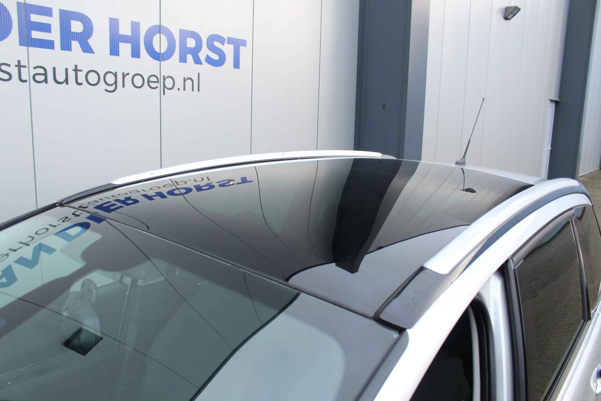 Peugeot 5008 1.6 THP Allure Trekhaak - Panoramadak met jalousie - Head-Up disp. - Navigatie Parkeer sensoren v+a - 17 Inch L.M. velgen - 38/47