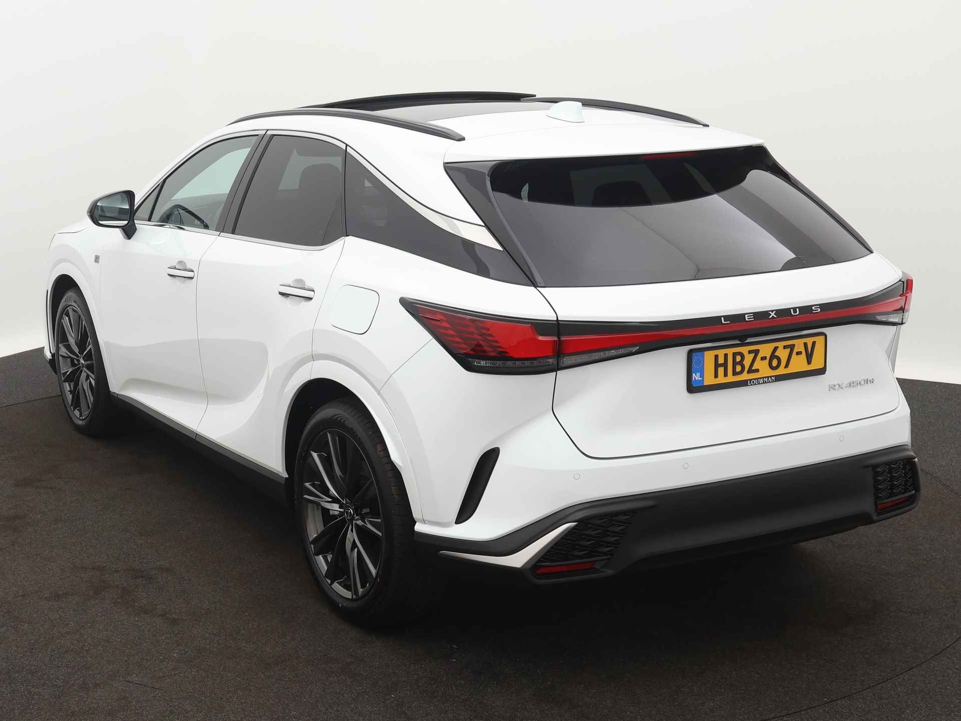 Lexus RX 450h+ Plug-in Hybrid F Sport Design | Panoramadak | Voorstoelen verwarmd | Stuurwiel verwarmd | - 17/51