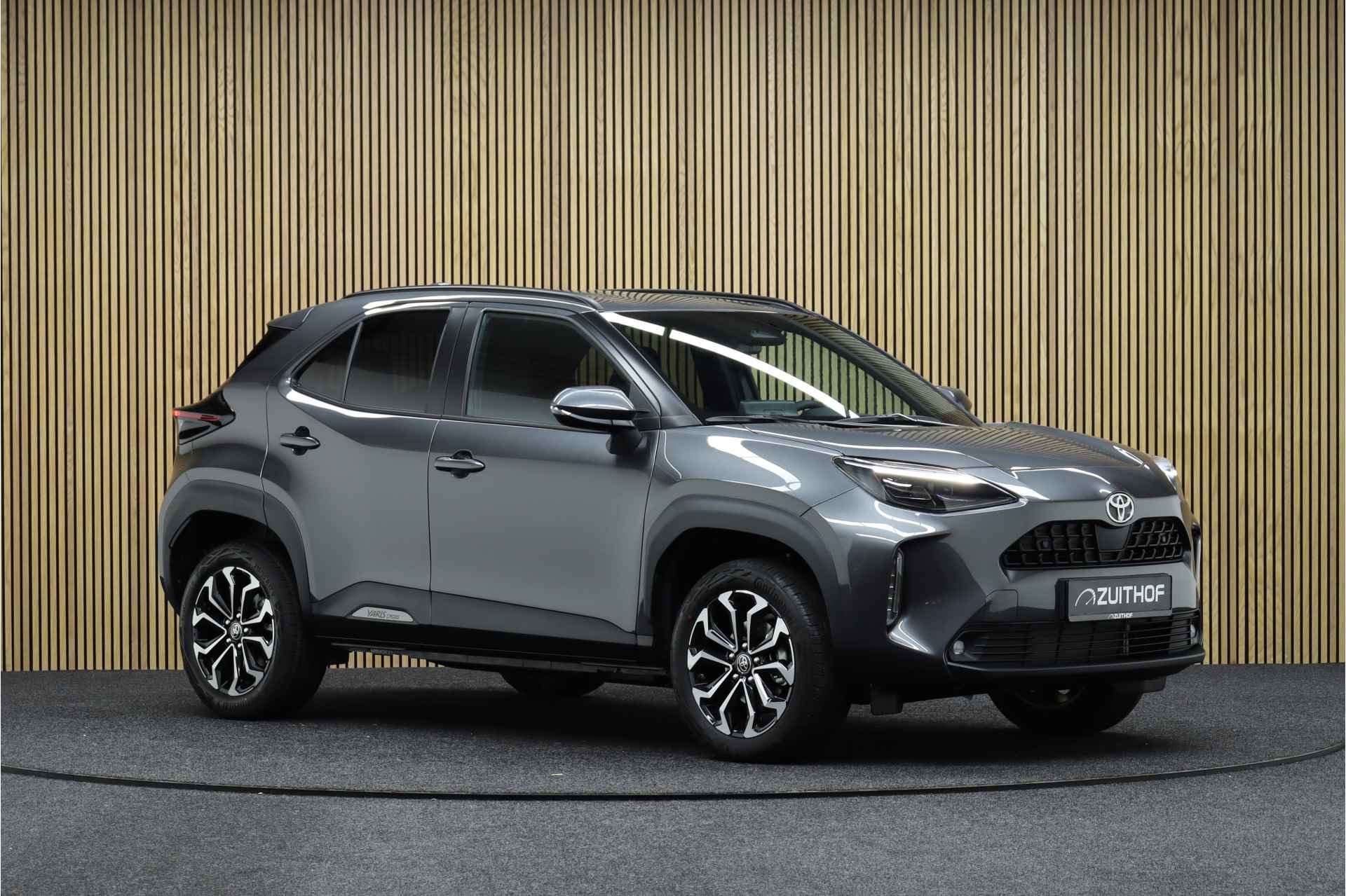 Toyota Yaris Cross 1.5 Hybrid 115 First Edition | Premium Pack | Facelift | Nieuw uit voorraad leverbaar | € 3.350,- voorraad voordeel! | Winter-pakket | Safety-pakket - 9/36