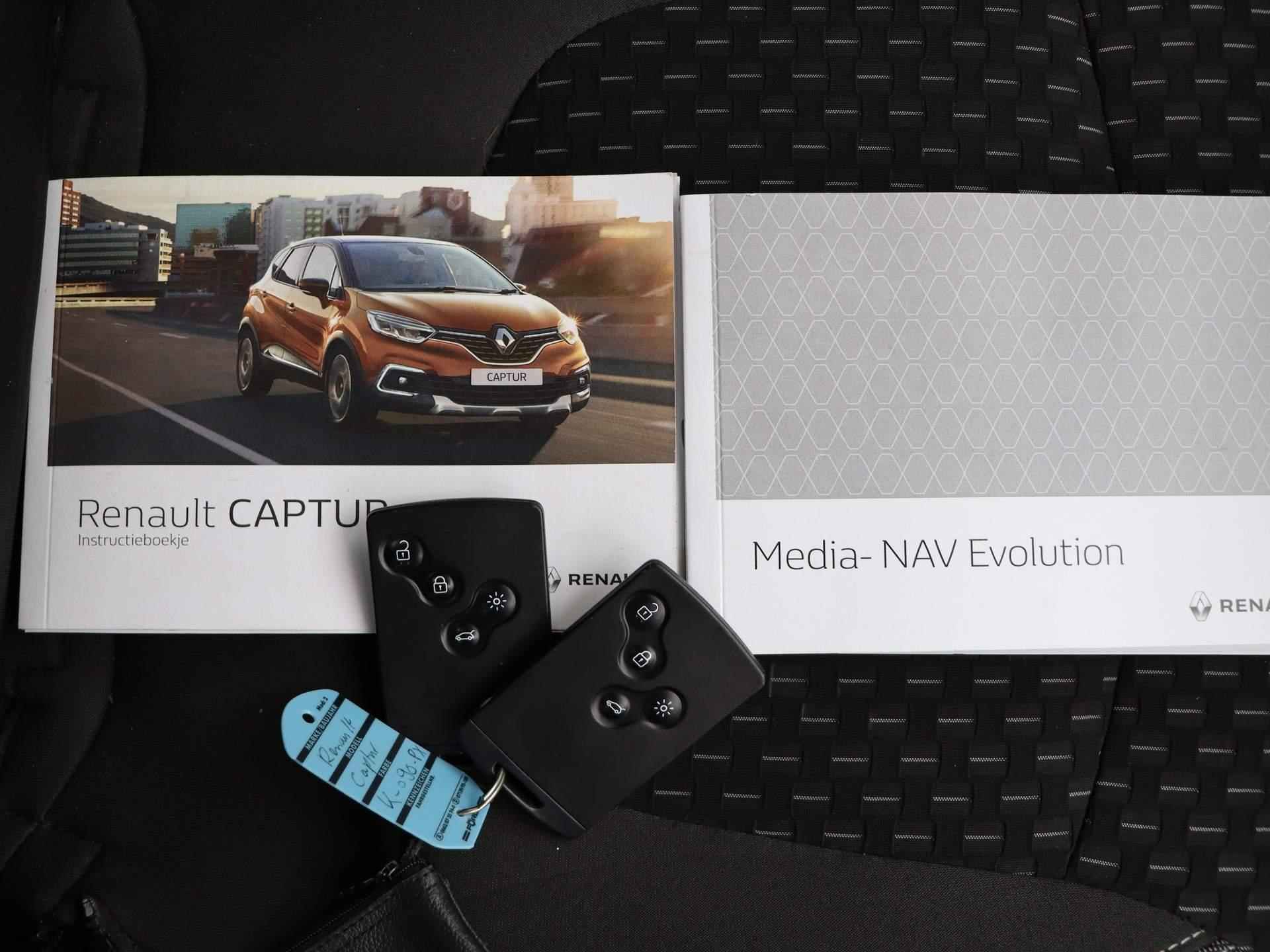 Renault Captur 0.9 TCe Intens | Stoelverwarming | Achteruitrijcamera | Parkeersensoren achter | - 14/45