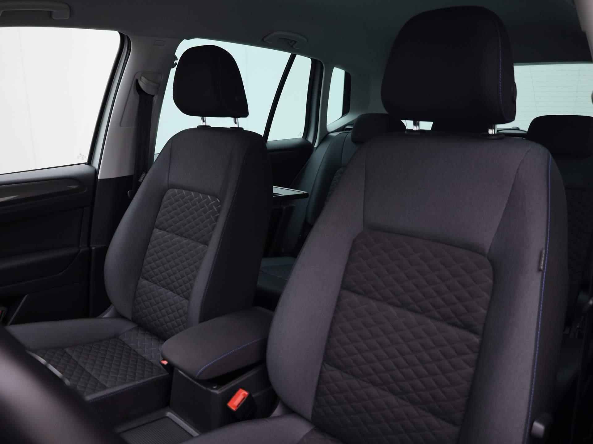 Volkswagen Golf Sportsvan 1.0TSI/110PK Join DSG · Navigatie · Parkeersensoren · Stoel-/stuurverwarming - 5/34