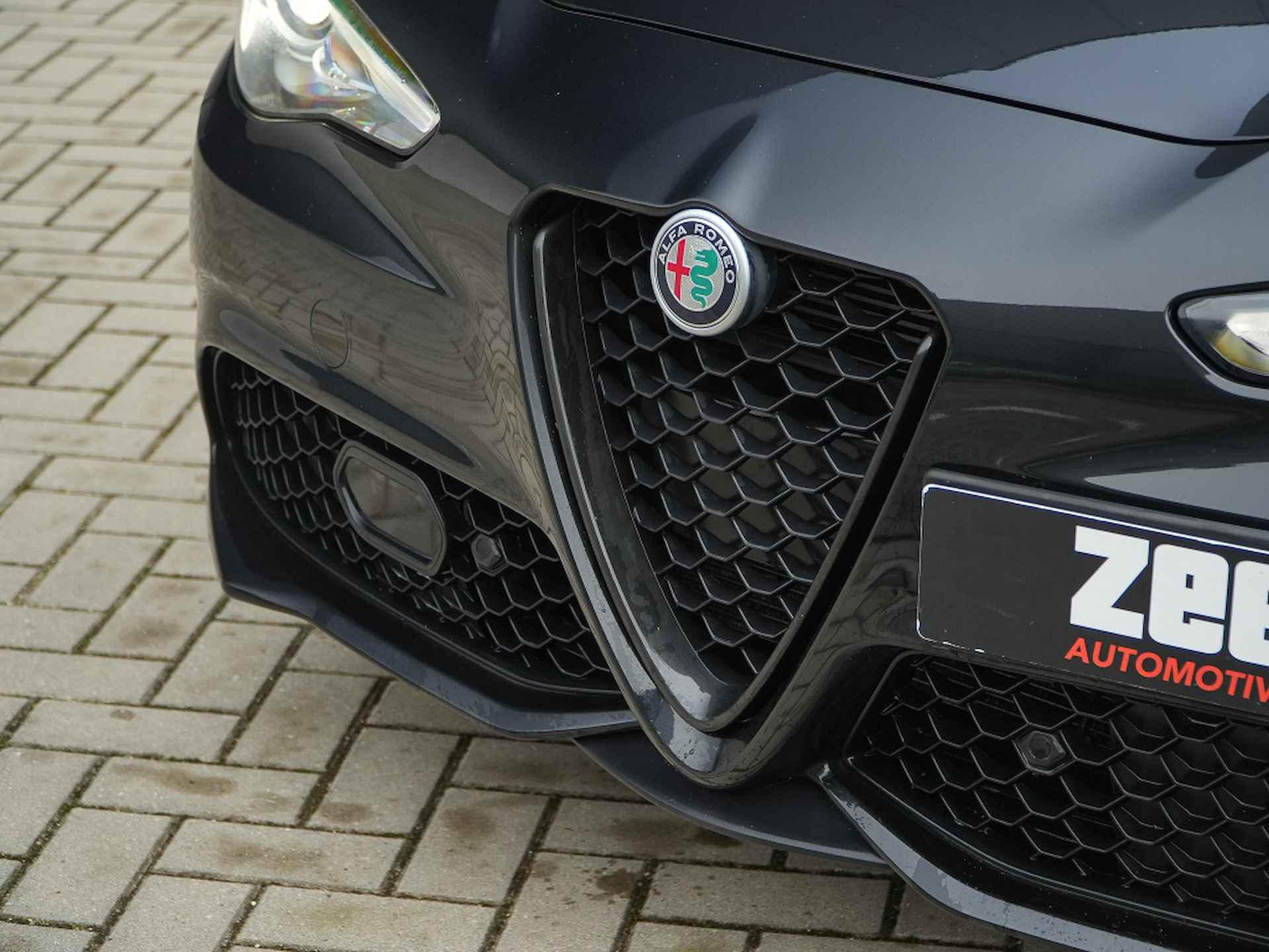 Alfa Romeo Giulia  2.0 Turbo 280 PK AWD Veloce | Navi | Carplay | Driver | BTW | 19 - 4/44