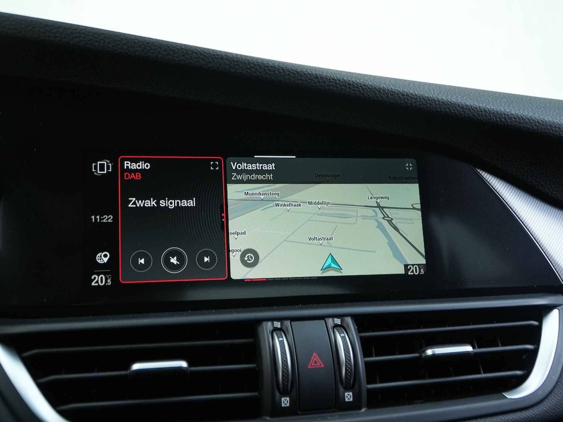 Alfa Romeo Giulia  2.0 Turbo 280 PK AWD Veloce | Navi | Carplay | Driver | BTW | 19 - 38/44