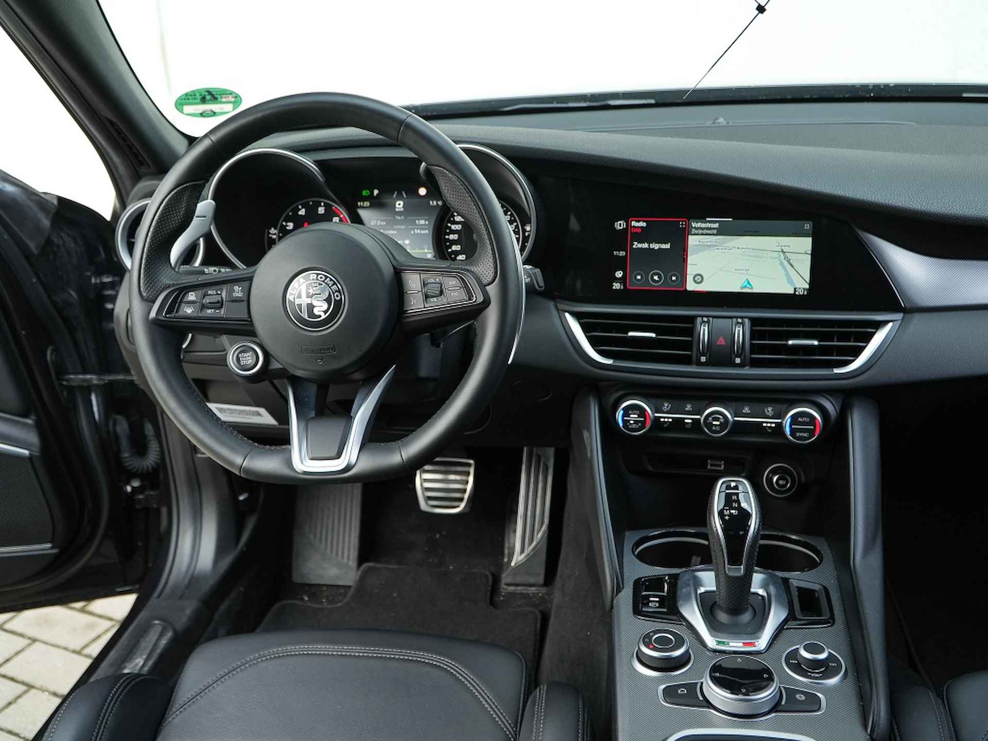 Alfa Romeo Giulia  2.0 Turbo 280 PK AWD Veloce | Navi | Carplay | Driver | BTW | 19 - 43/44