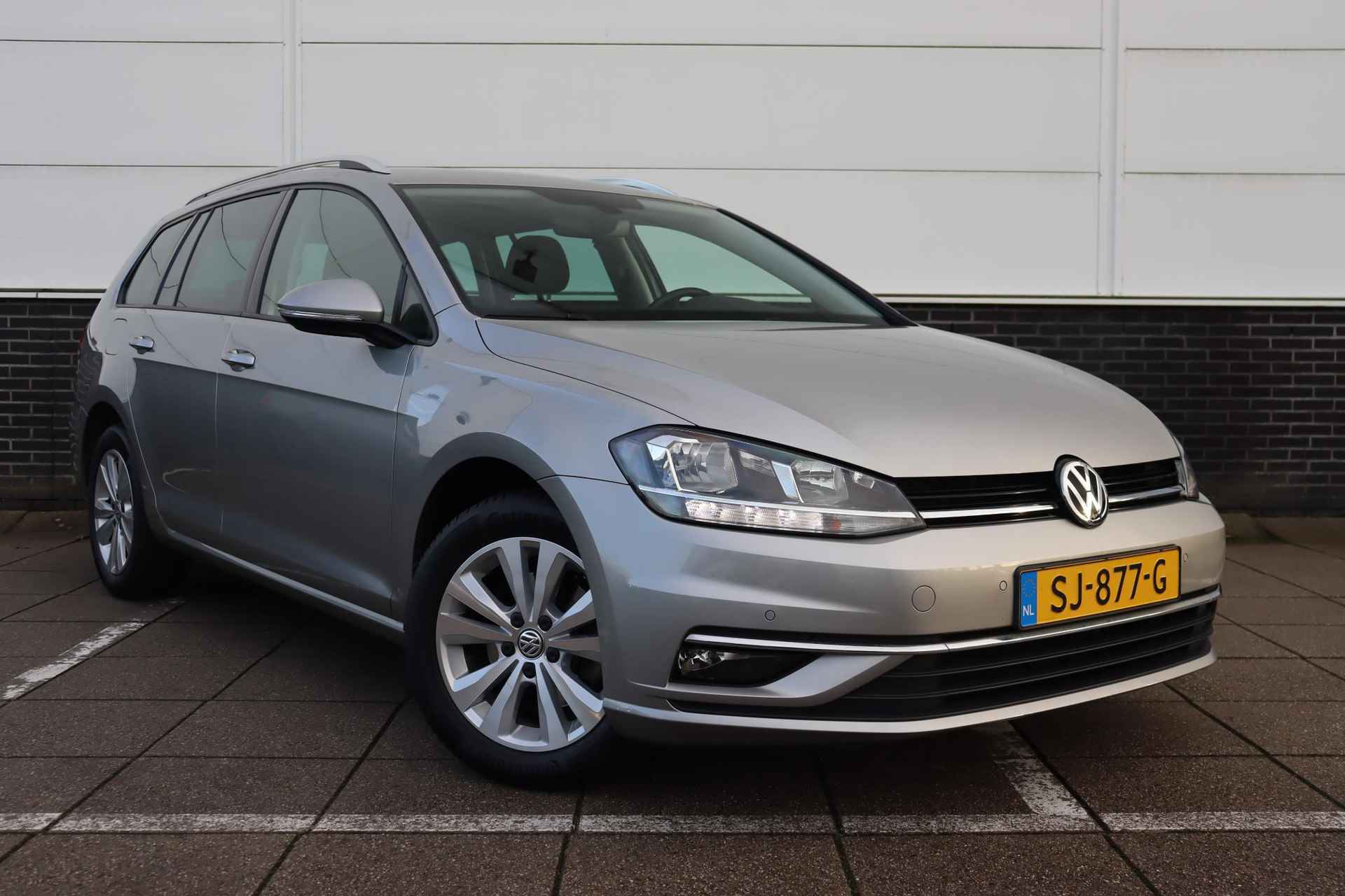 Volkswagen Golf Variant 1.0 TSI Comfortline Business * Clima * Camera * Apple Carplay * - 3/44