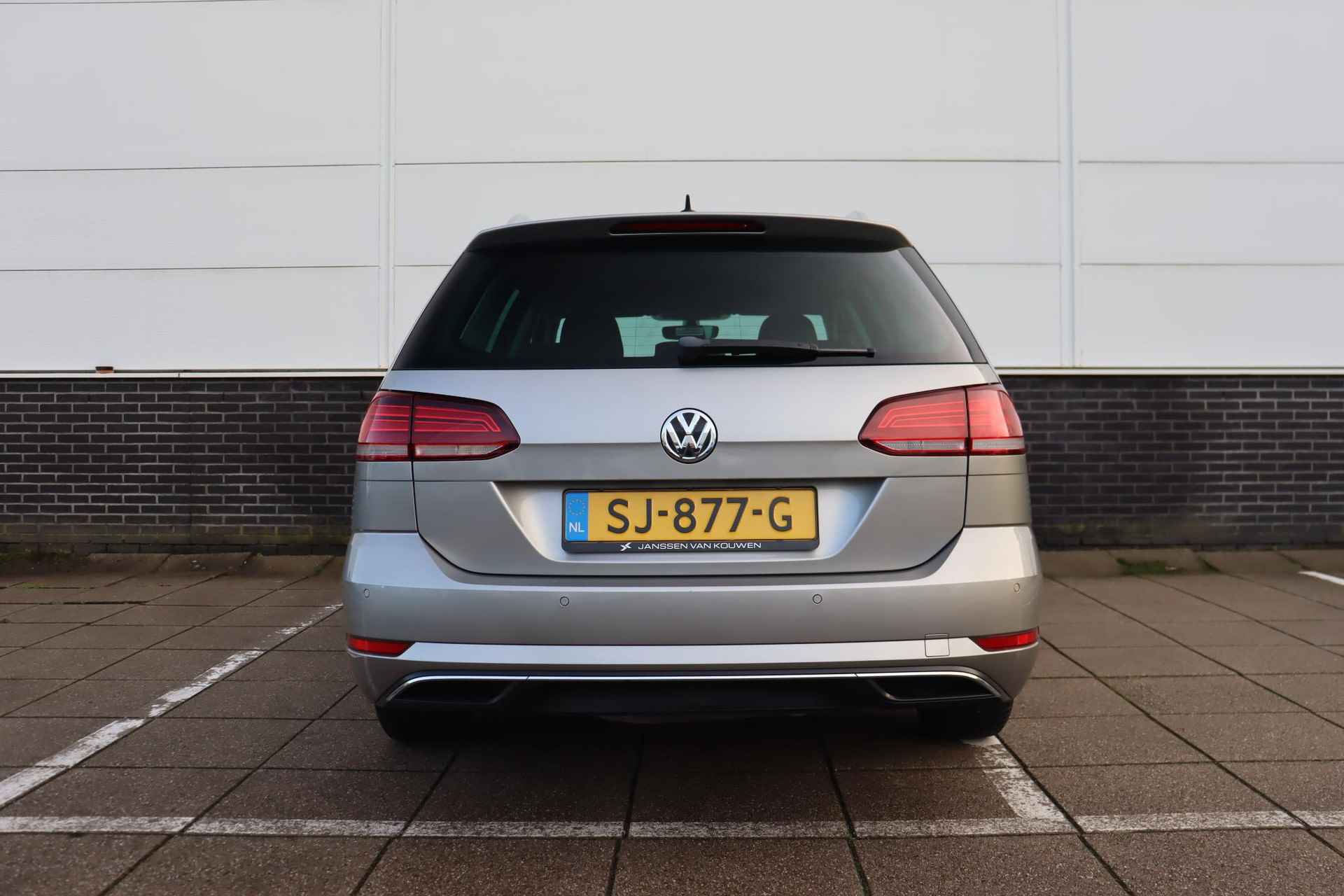 Volkswagen Golf Variant 1.0 TSI Comfortline Business * Clima * Camera * Apple Carplay * - 5/44