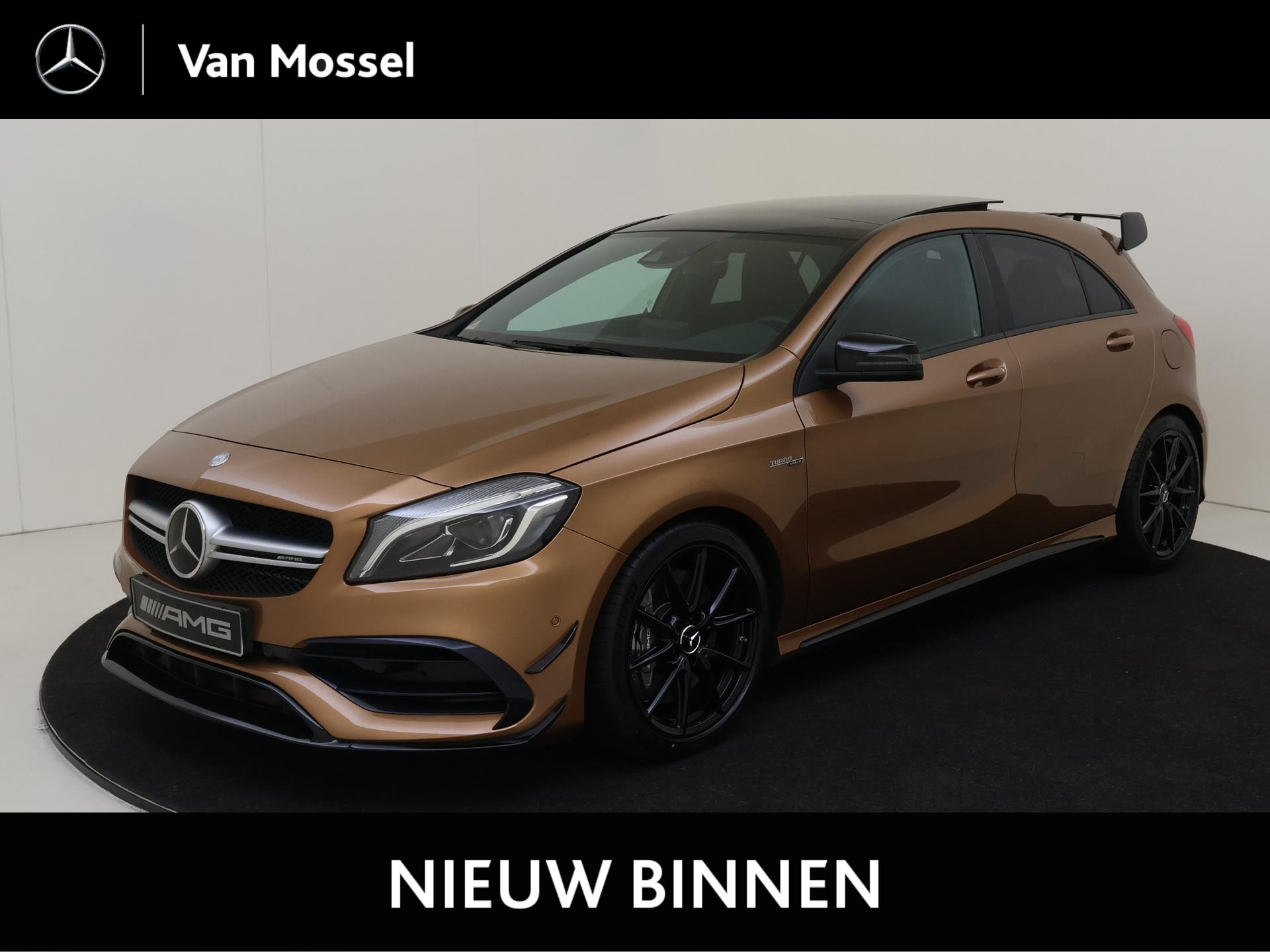 Mercedes-Benz A-klasse AMG 45 4MATIC / Panoramadak/ Aero Pack/ Leder