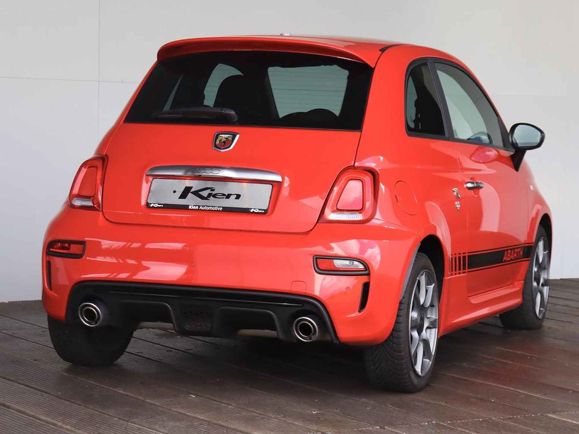 Abarth 595 1.4 T-Jet 595 70th Anniversary | Apple Carplay | Lederen Bekleding | 16 INCH | - 4/27