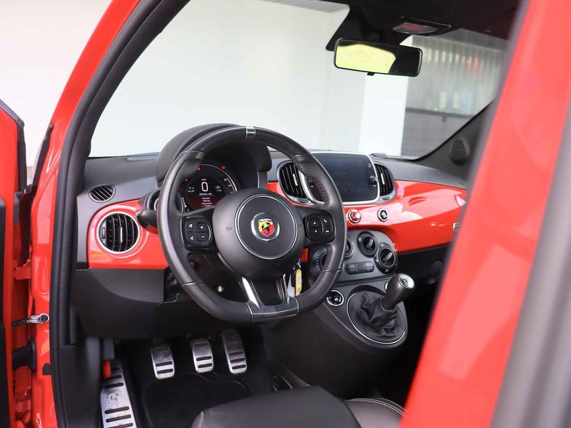 Abarth 595 1.4 T-Jet 595 70th Anniversary | Apple Carplay | Lederen Bekleding | 16 INCH | - 6/27