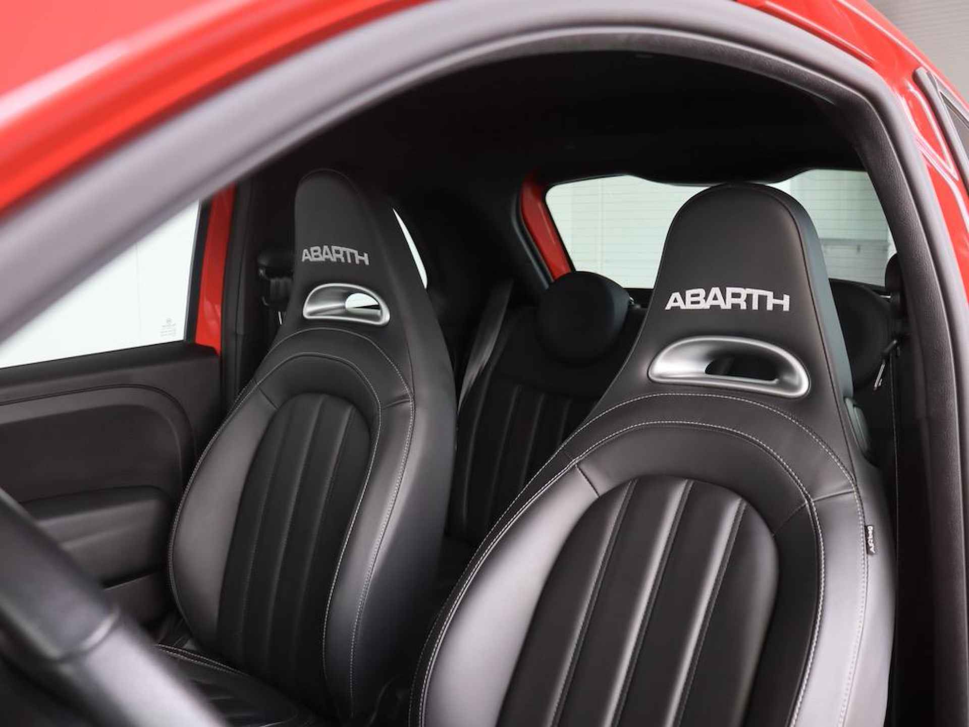 Abarth 595 1.4 T-Jet 595 70th Anniversary | Apple Carplay | Lederen Bekleding | 16 INCH | - 18/27