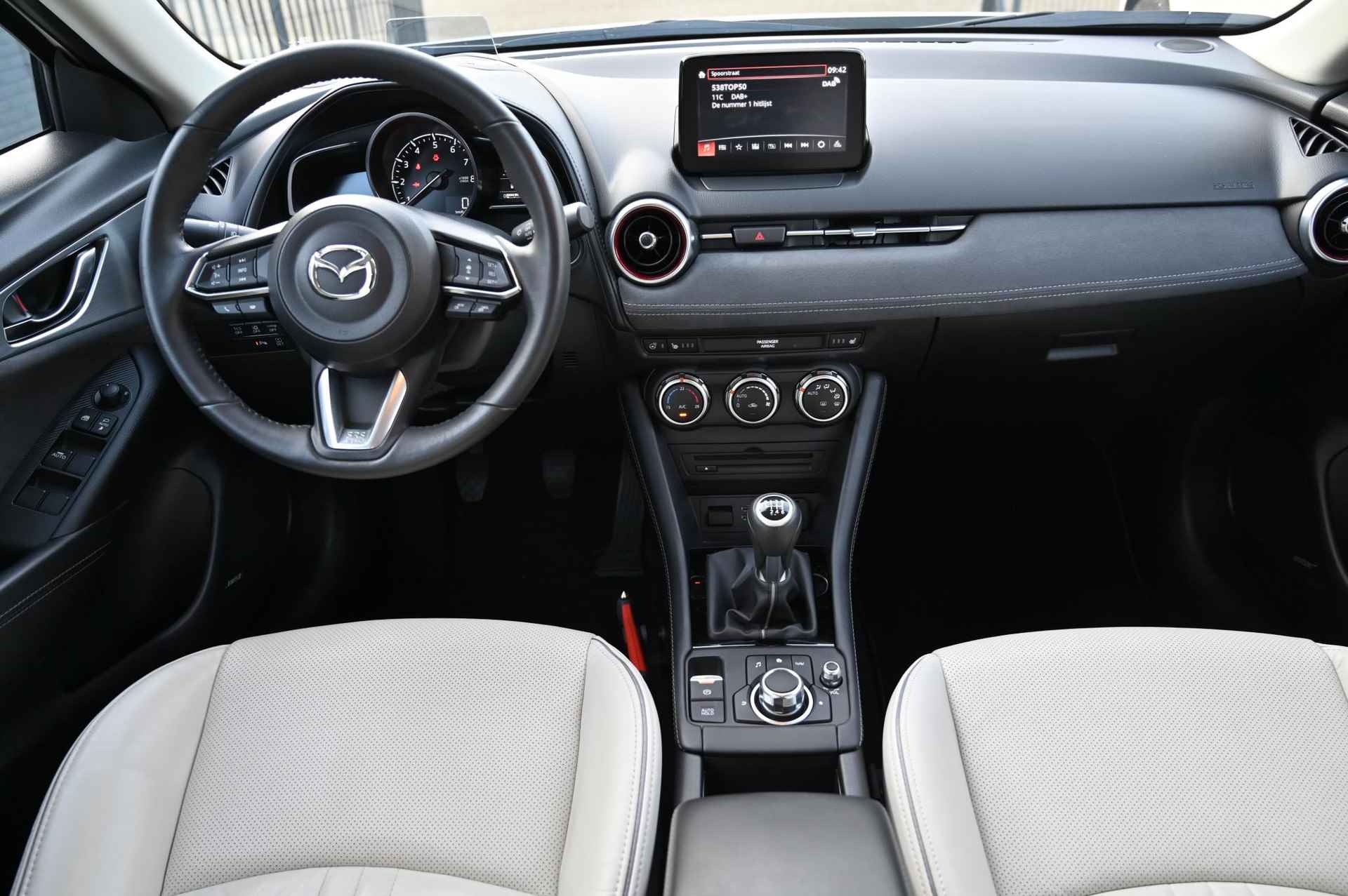 Mazda CX-3 SkyActiv-G 120 6MT GT-M met White/Leather Pack *Trekhaak* *Dealeronderhouden* - 10/36