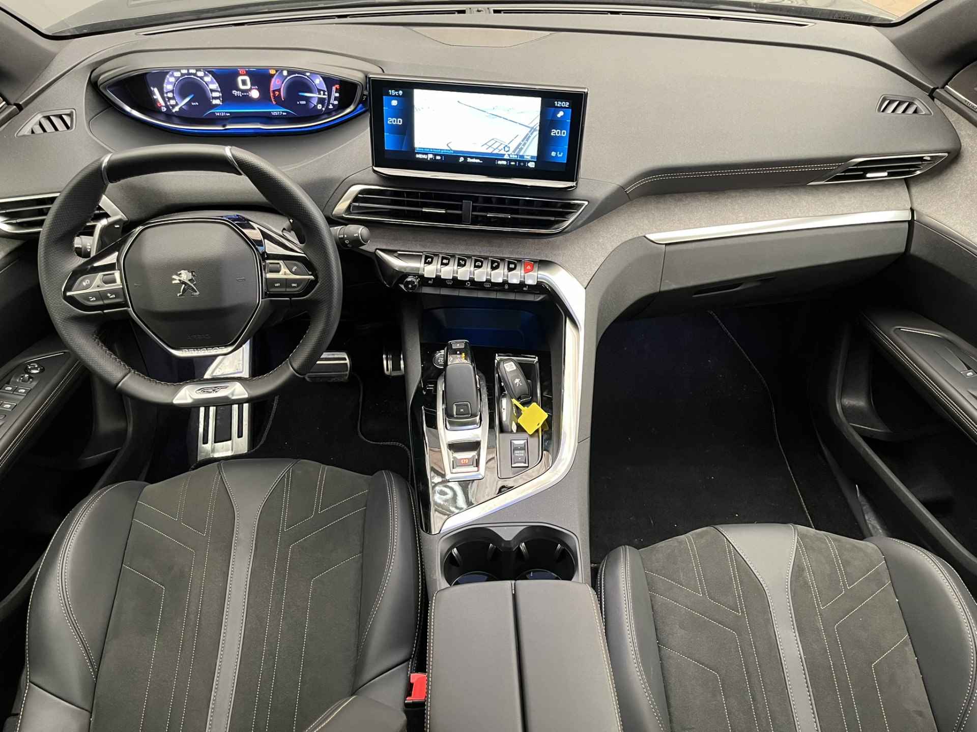 Peugeot 5008 1.6 180PK GT | Black Pack Business | Pano-dak | Adaptive C. | Trekhaak | 360 CAM St.verwarming | Climate | Cruise | Navi Navi | Dode hoek detectie | 19" LMV | Privacy Glass | - 20/32