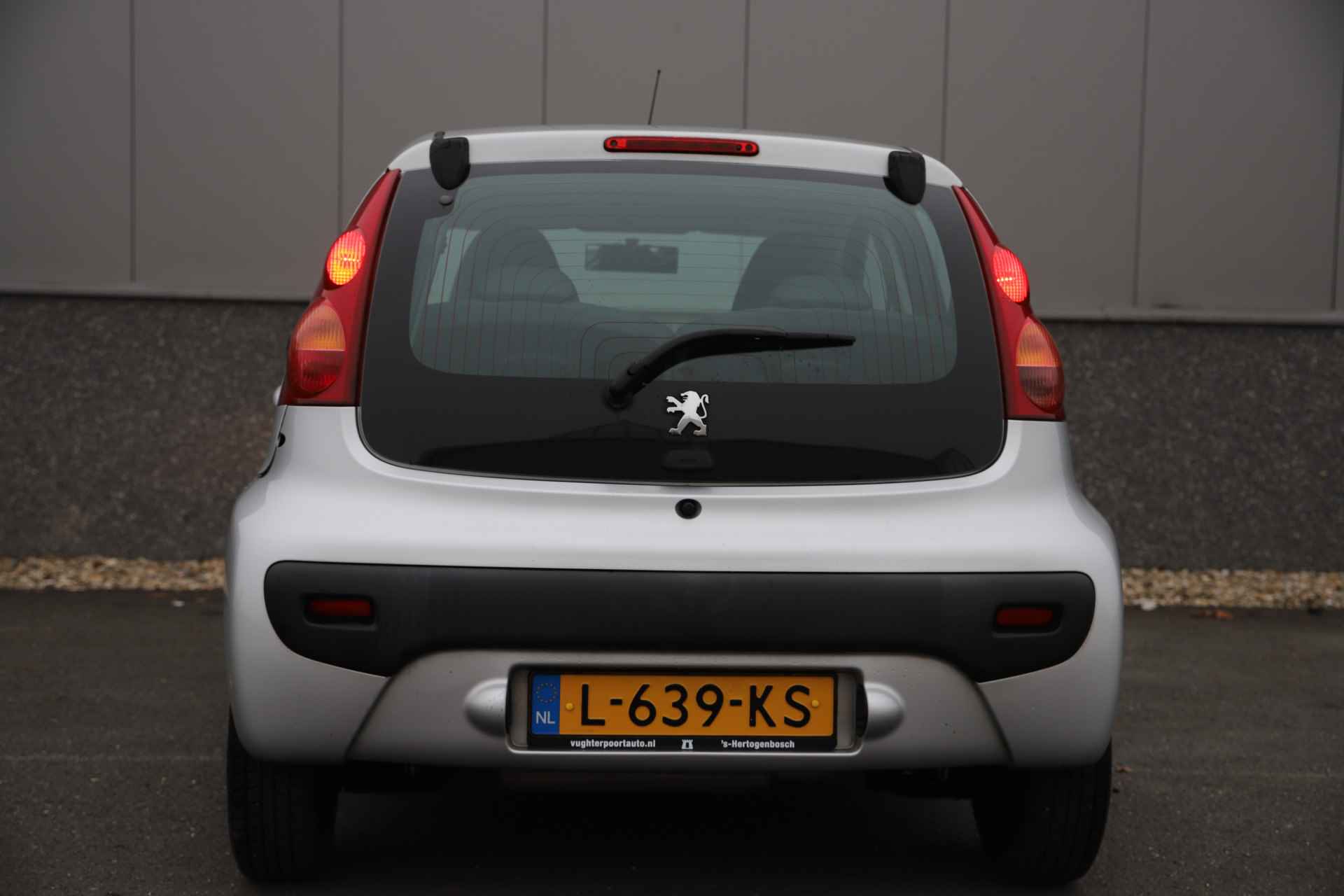 Peugeot 107 1.0-12V XS 5drs 4-season /Zuinig & 23€ per mnd - 17/21