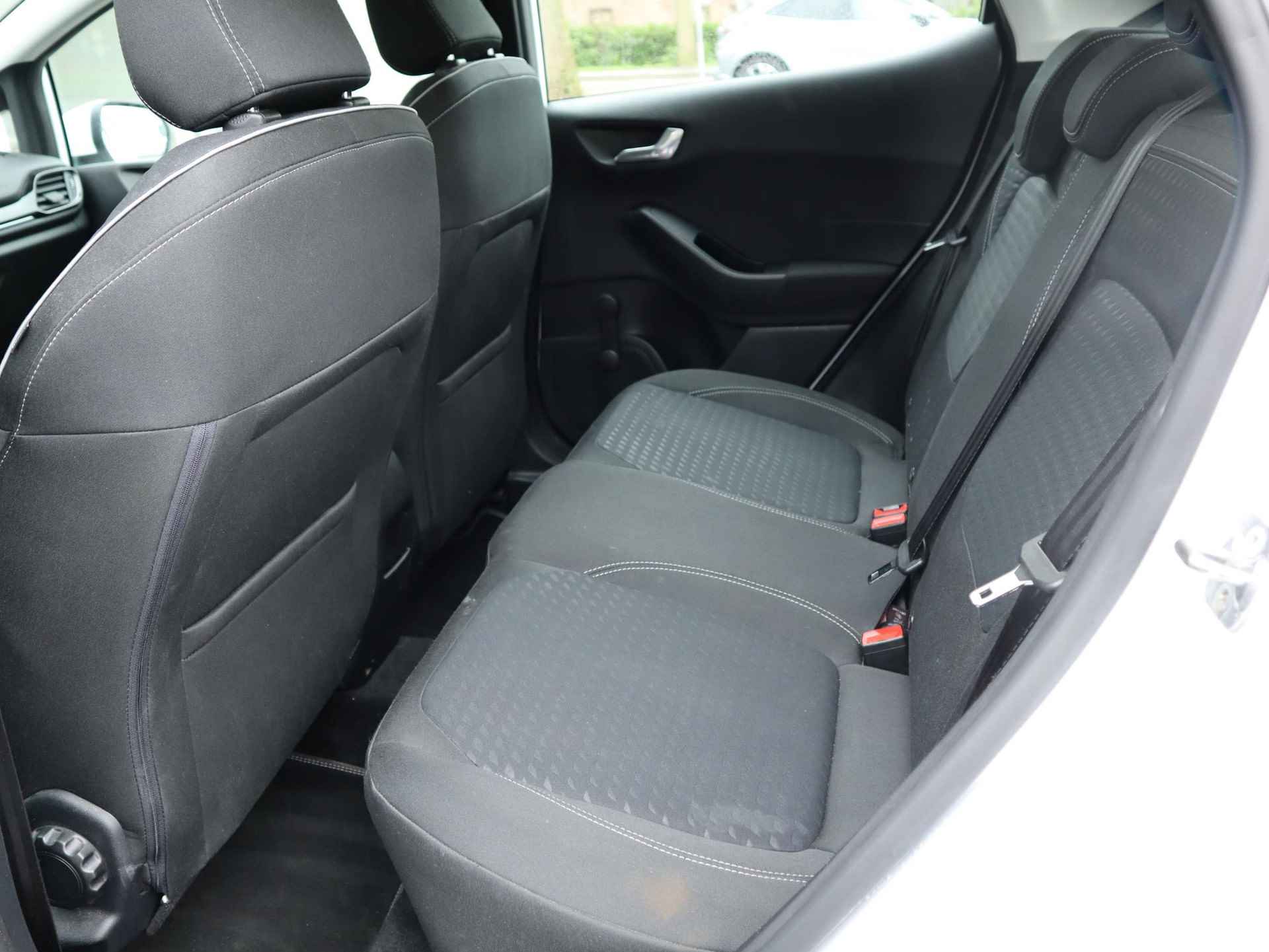 Ford Fiesta 1.0 EcoBoost Titanium 100PK | Camera | Navigatie | Parkeersensoren | Climate Control | Cruise Control | Apple CarPlay / Android Auto - 11/37