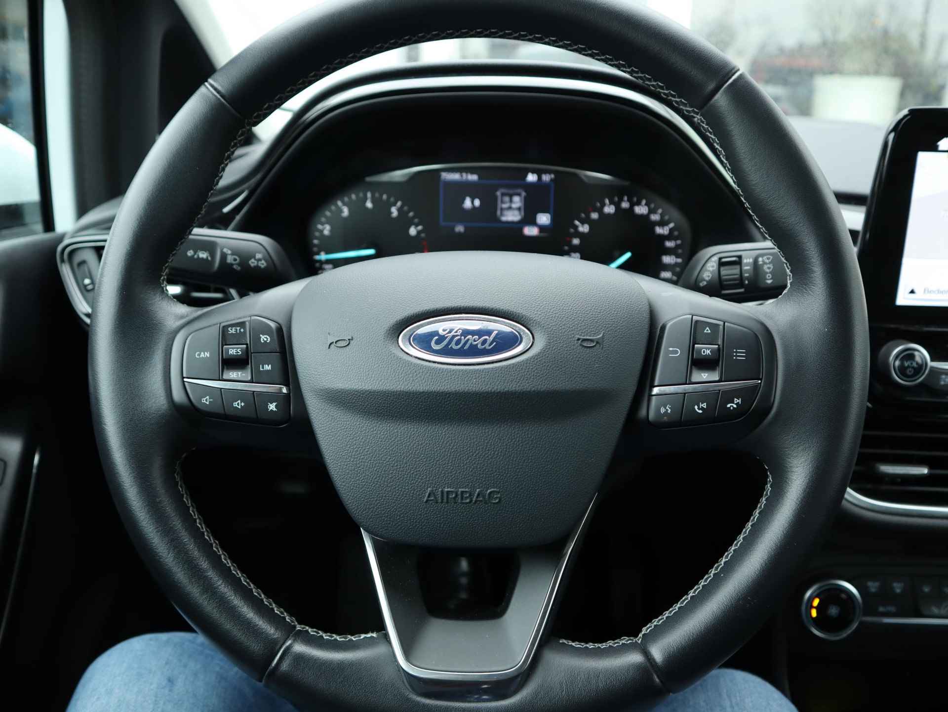Ford Fiesta 1.0 EcoBoost Titanium 100PK | Camera | Navigatie | Parkeersensoren | Climate Control | Cruise Control | Apple CarPlay / Android Auto - 16/37