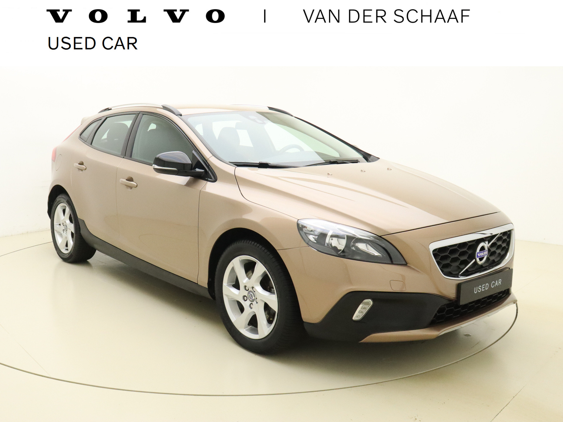 Volvo V40 Cross Country T4 180pk Momentum / 74.992 km's ! / Dealeronderhouden / Navi / Cruise Control / Airco / Bluetooth / Parkeersens. Achter / bij viaBOVAG.nl