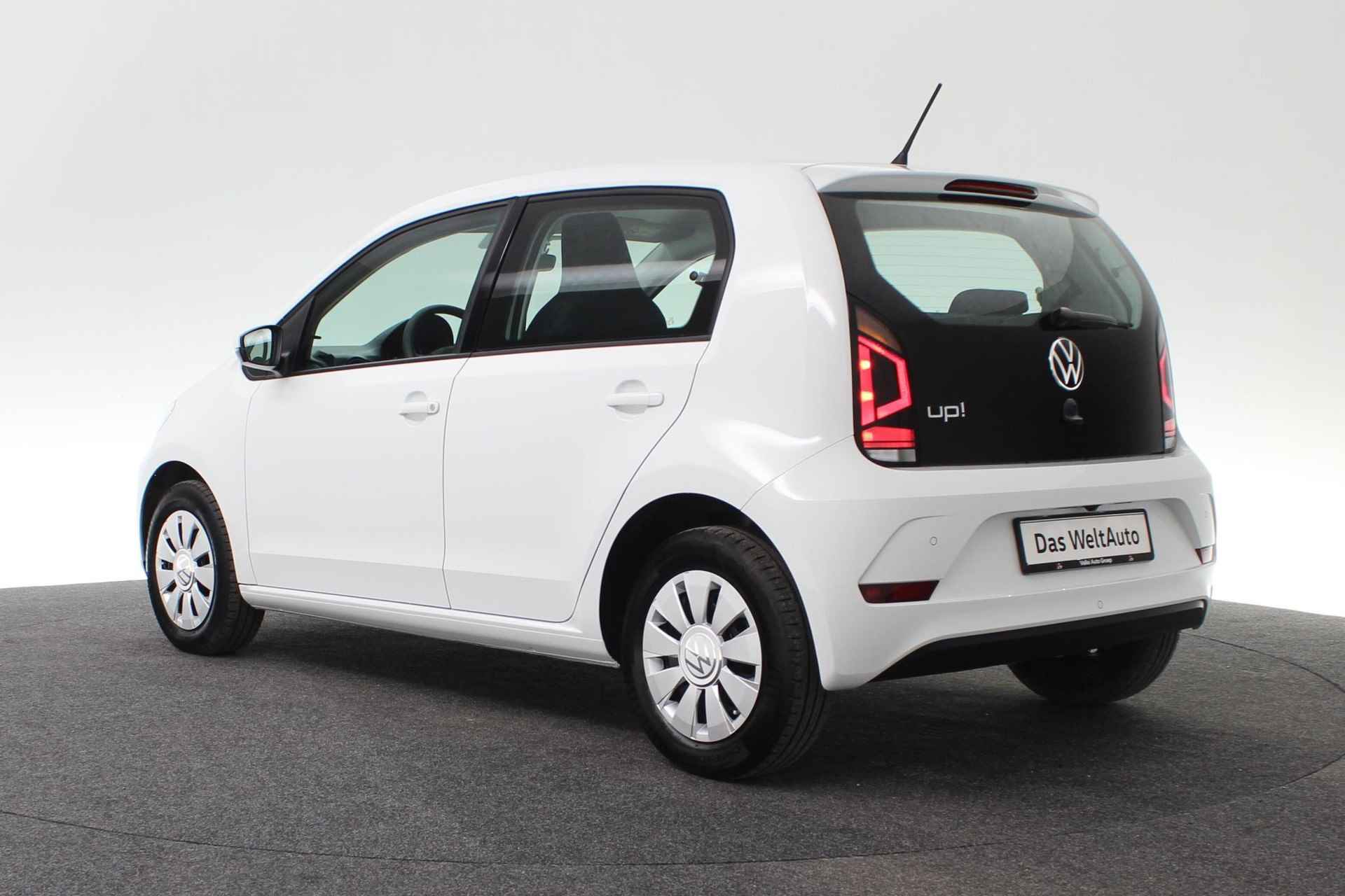 Volkswagen Up! 1.0 65PK | Camera | Navigatie via Apple CarPlay / Android Auto  | DAB | Lane assist - 28/33