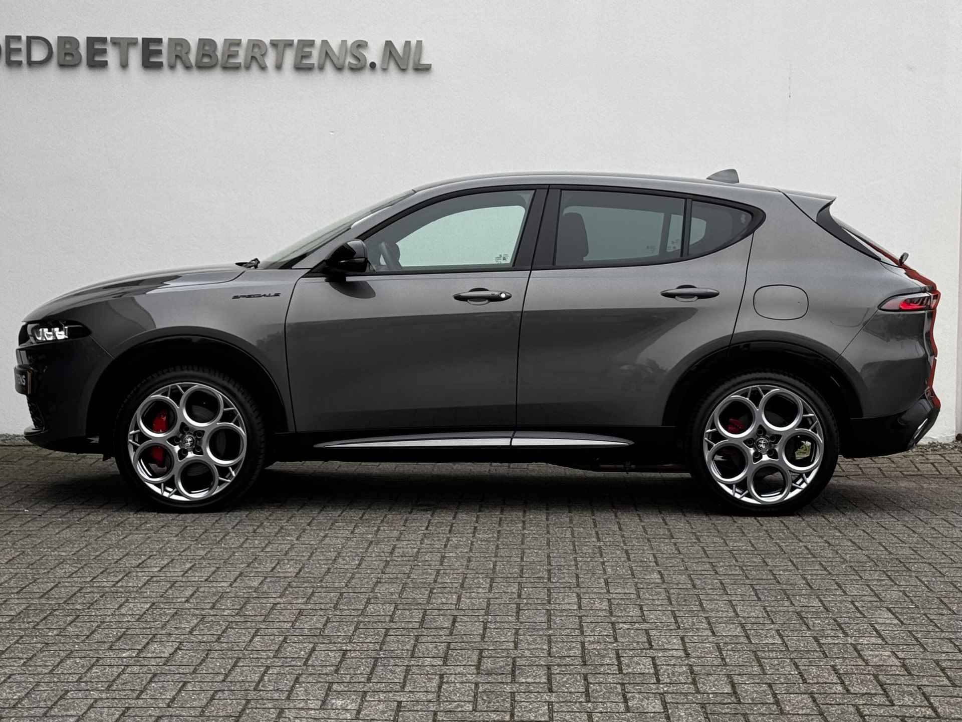 Alfa Romeo Tonale 1.3T PHEV Edizione Speciale Q4 280 AT6 - 3/35