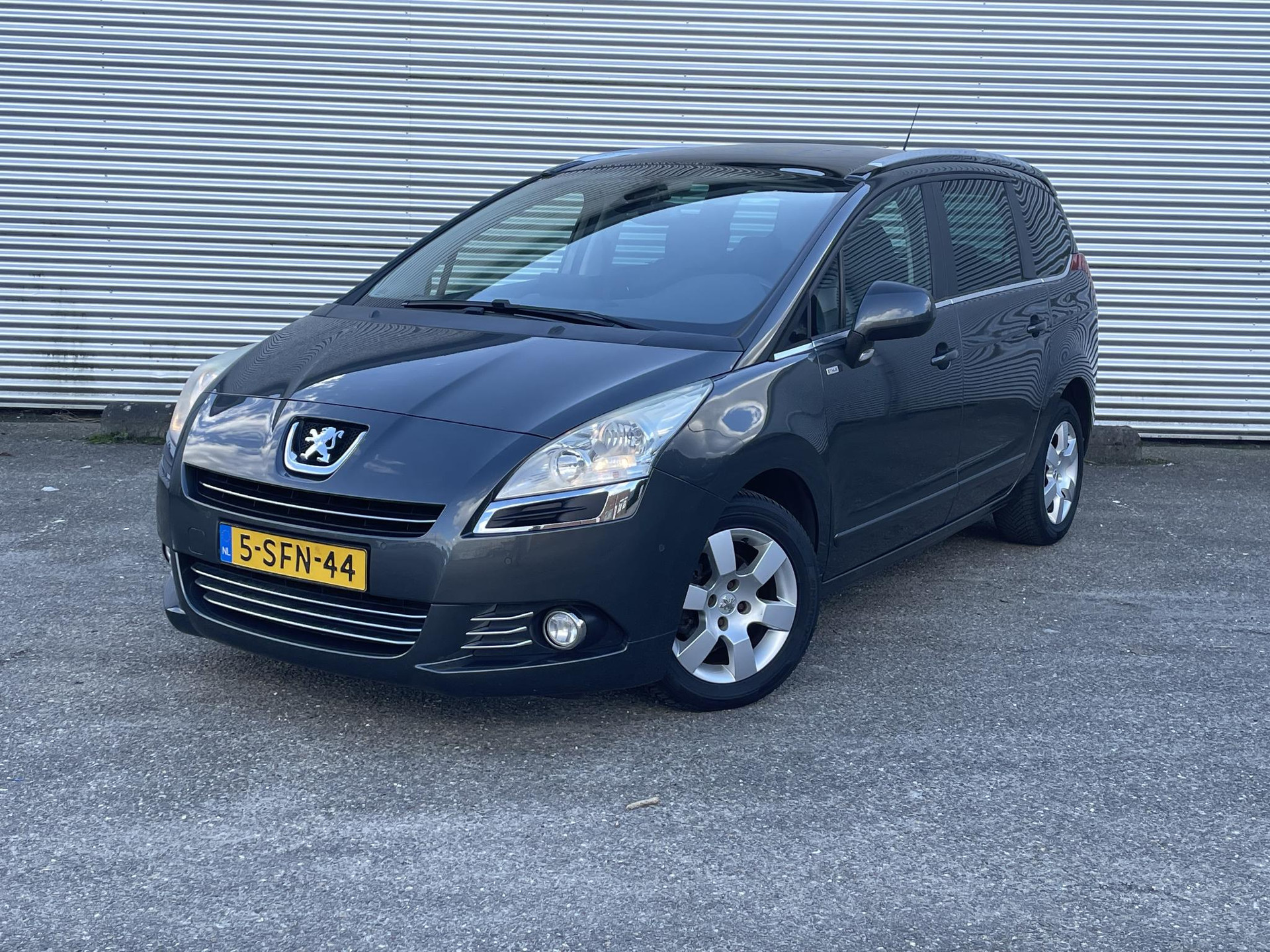 Peugeot 5008 1.6 e-HDi Style 5p.