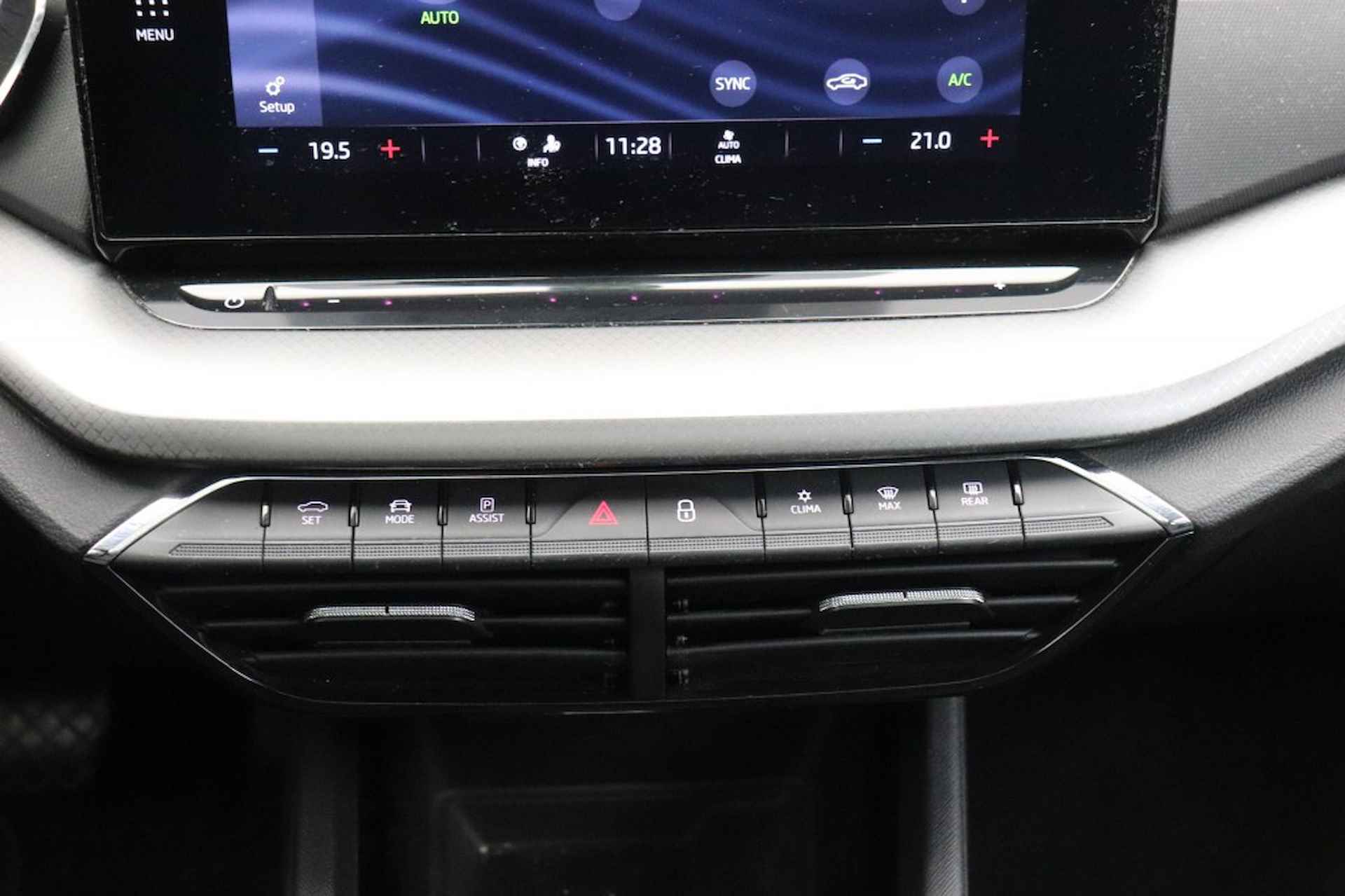 SKODA Octavia 1.0 e-TSI Hybrid Combi Business Automaat - Panorama, Carplay - 21/27