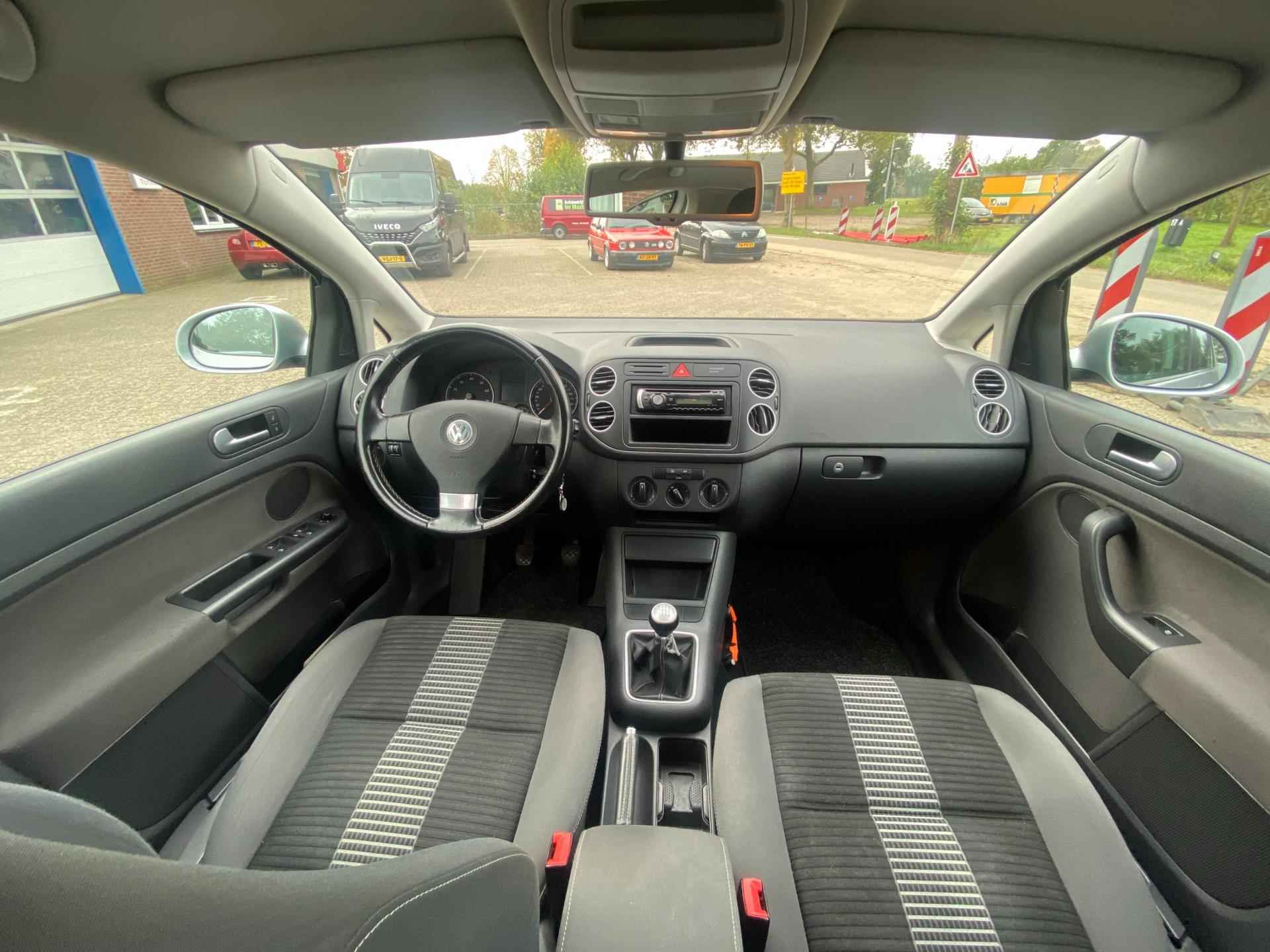 Volkswagen Golf Plus 1.4 TSI Optive 4 | Cruise control | Trekhaak | Origineel Nederlands - 17/19