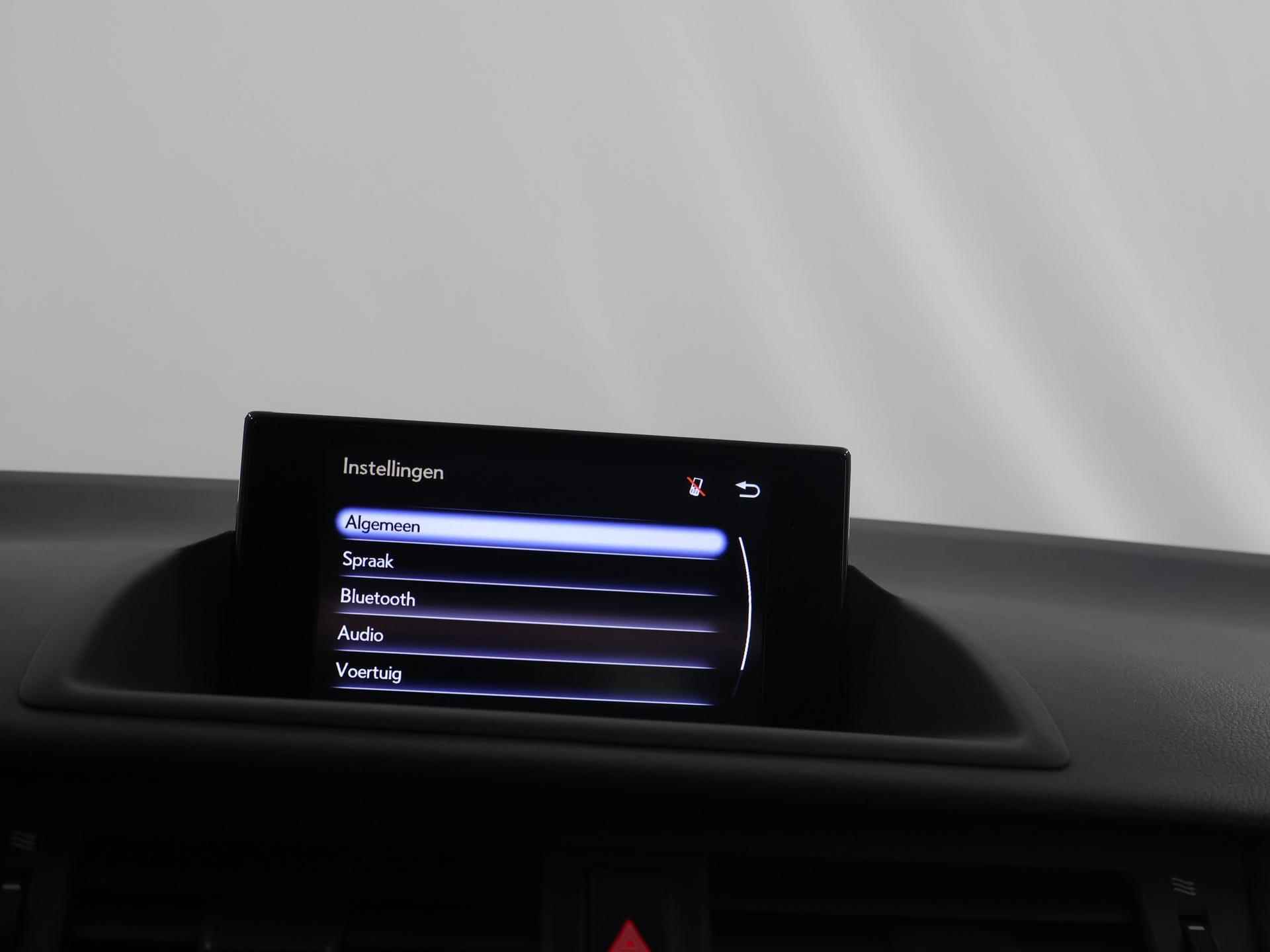 Lexus CT 200h Business Line | Digitaal dashboard | Keyless Go | Cruise Control | Carplay | - 18/47