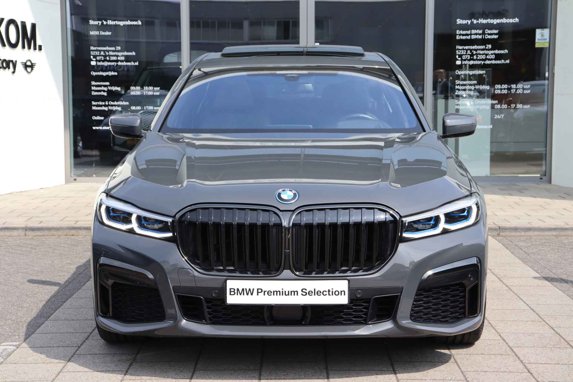 BMW 7 Serie 745Le High Executive M Sport Automaat / Schuif-kanteldak / Active Steering / Laserlight / Soft Close / Parking Assistant / Harman Kardon / Head-Up / Live Cockpit Professional - 4/33