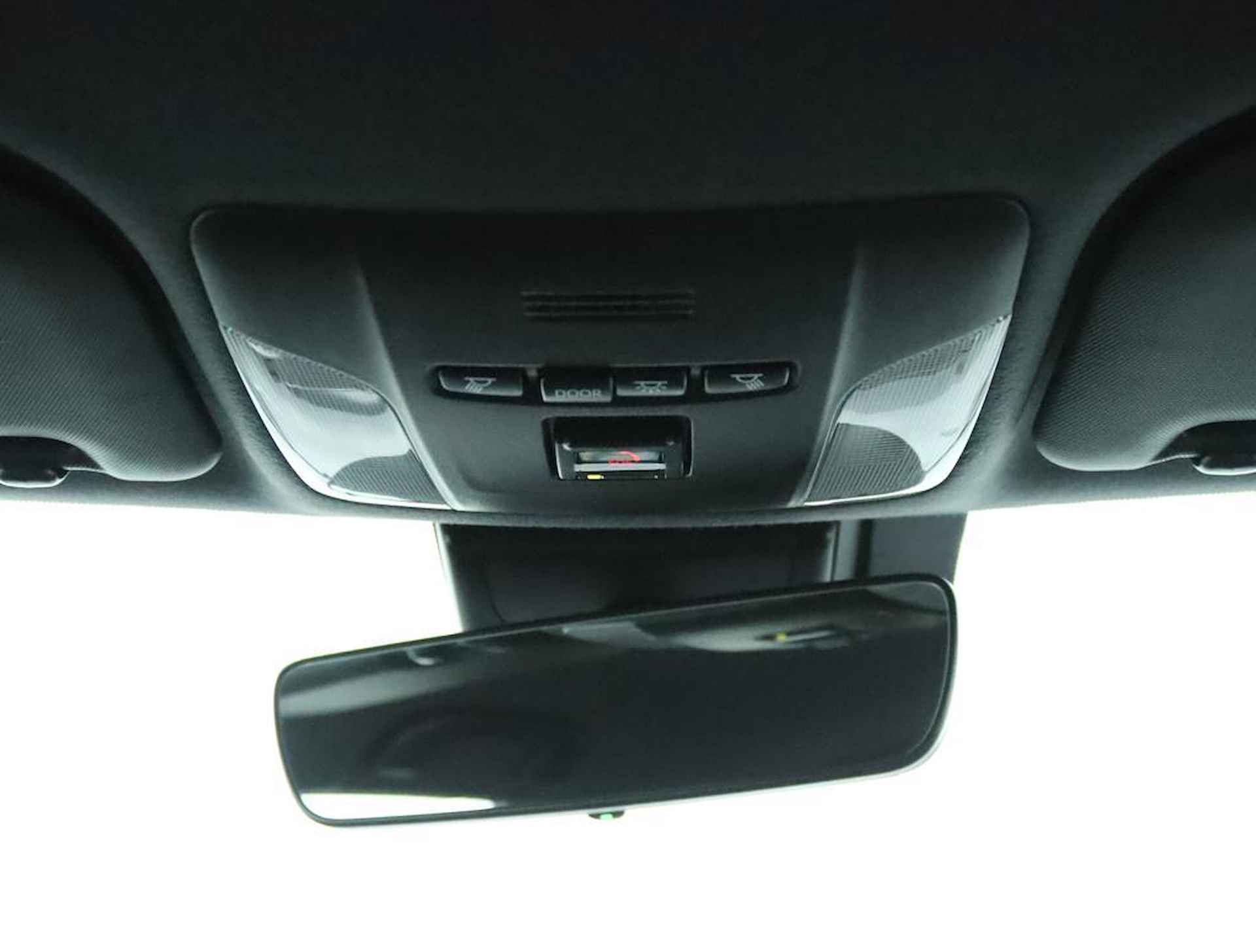 Suzuki Swace 1.8 Hybrid Select | Automaat | Stuurverwarming | Stoelverwarming | Apple car play, Android auto | Climate control | Cruise control | Camera | - 31/55