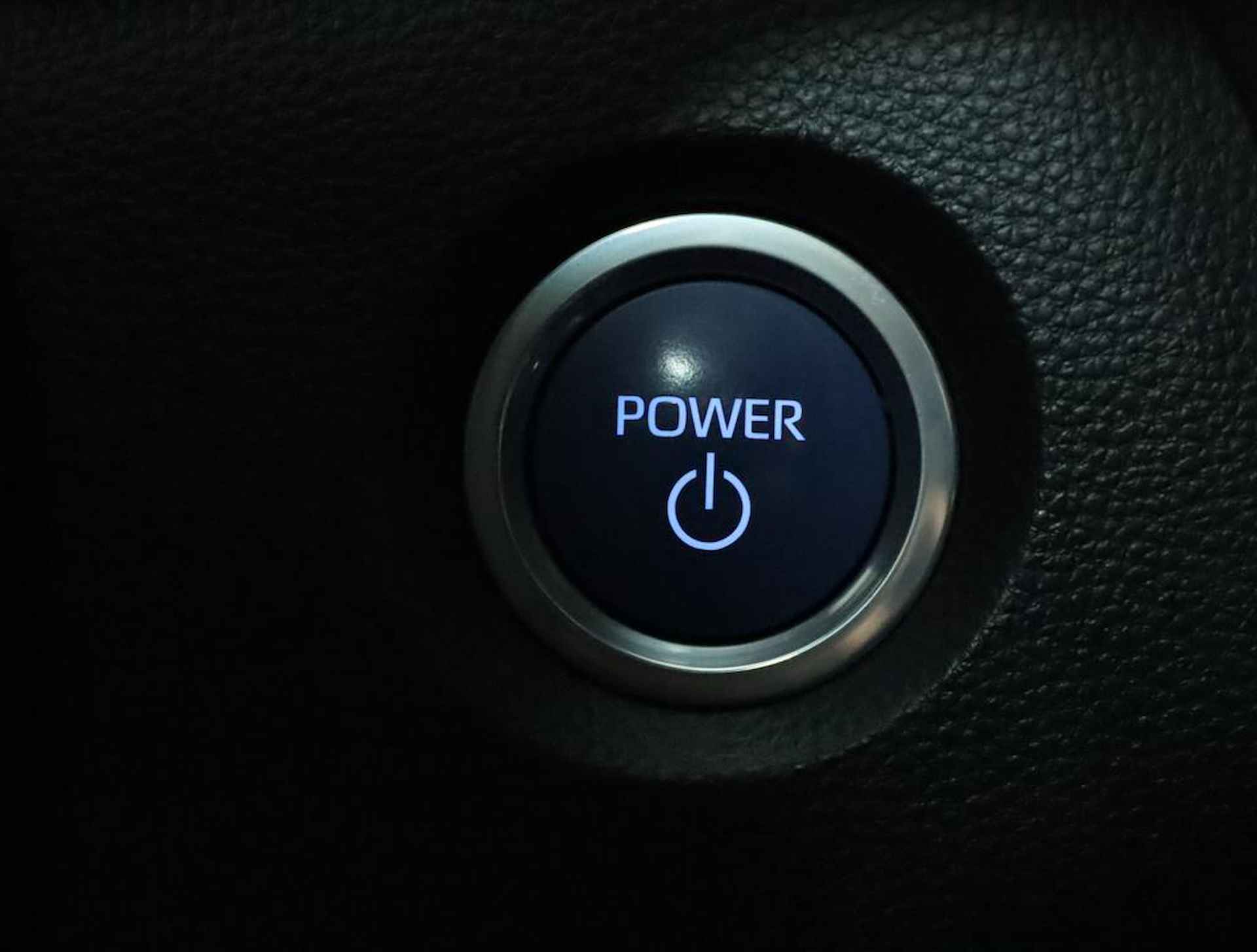 Suzuki Swace 1.8 Hybrid Select | Automaat | Stuurverwarming | Stoelverwarming | Apple car play, Android auto | Climate control | Cruise control | Camera | - 45/55