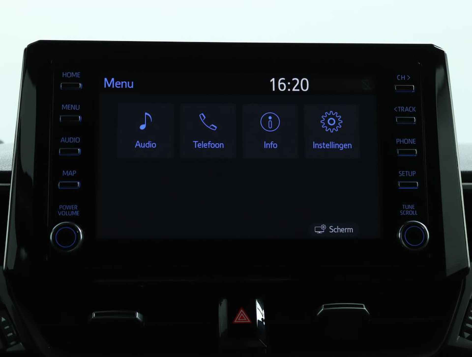 Suzuki Swace 1.8 Hybrid Select | Automaat | Stuurverwarming | Stoelverwarming | Apple car play, Android auto | Climate control | Cruise control | Camera | - 49/55