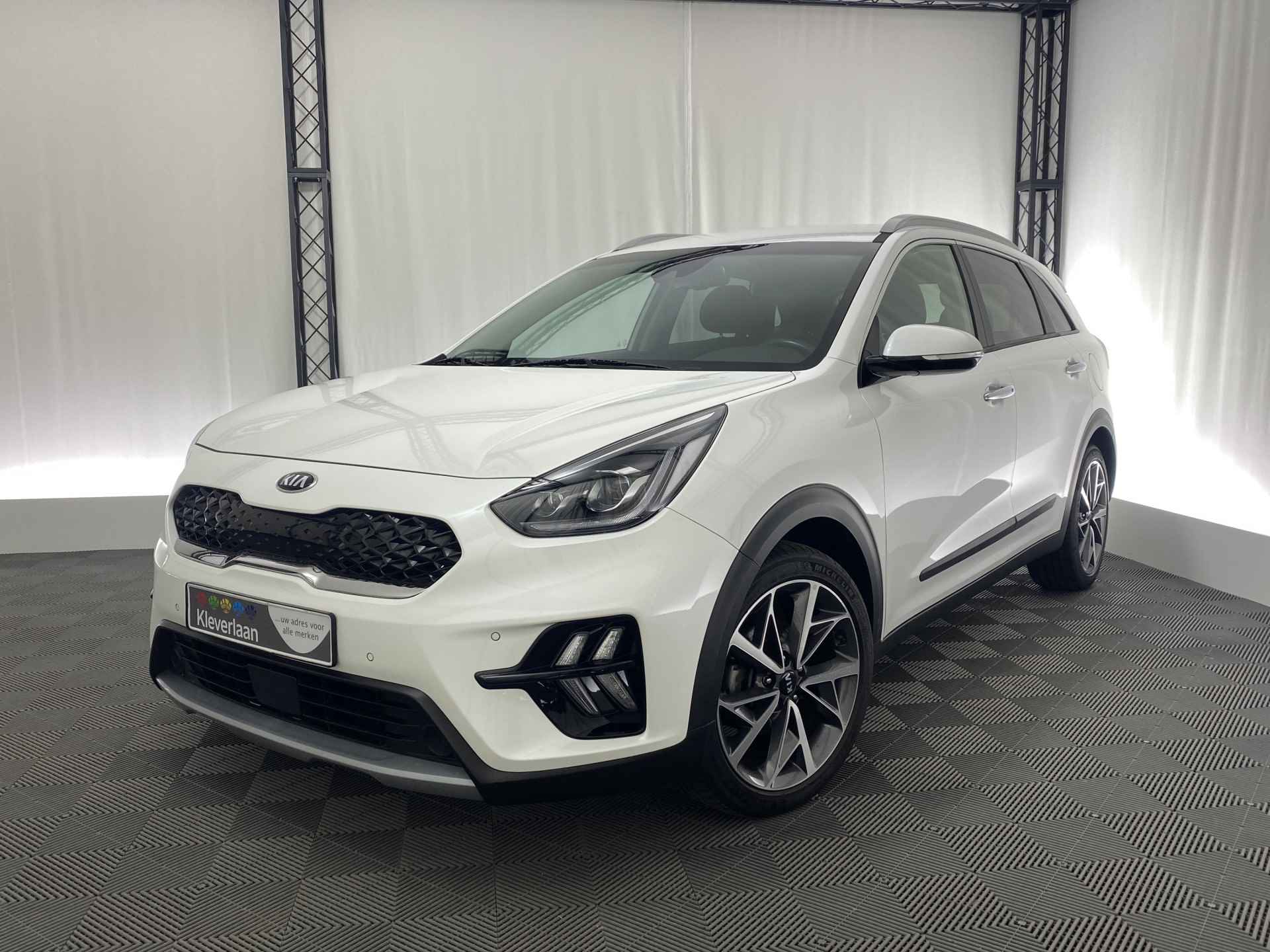 Kia Niro 1.6 GDi Hybrid DynamicPlusLine Automaat | Apple Carplay | Navi | Elek. Bestuurdersstoel Memory | 141 Pk | - 2/44