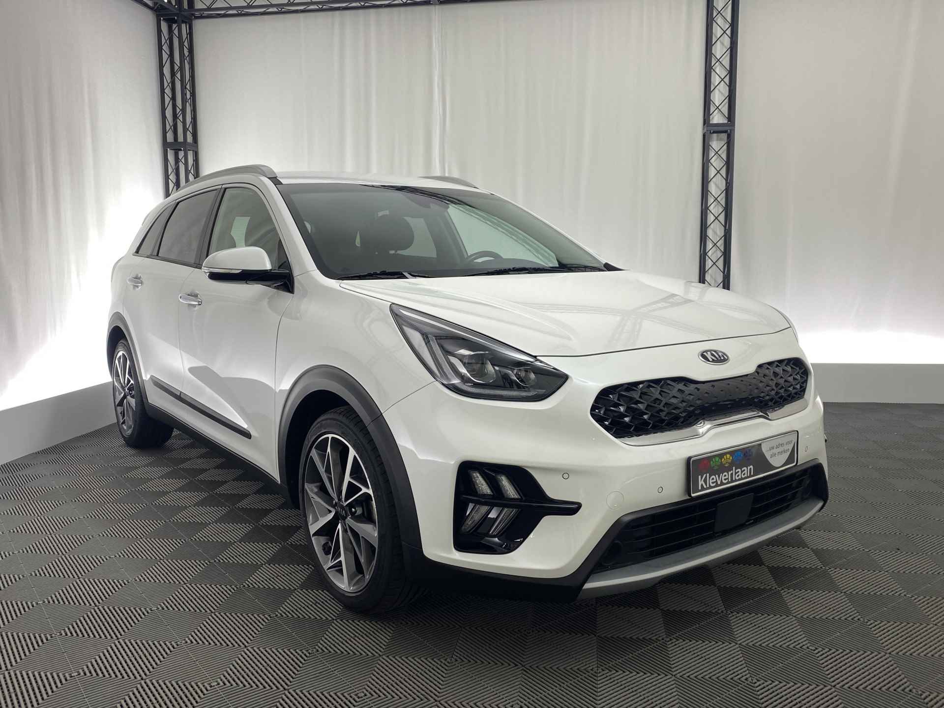 Kia Niro 1.6 GDi Hybrid DynamicPlusLine Automaat | Apple Carplay | Navi | Elek. Bestuurdersstoel Memory | 141 Pk | - 4/44