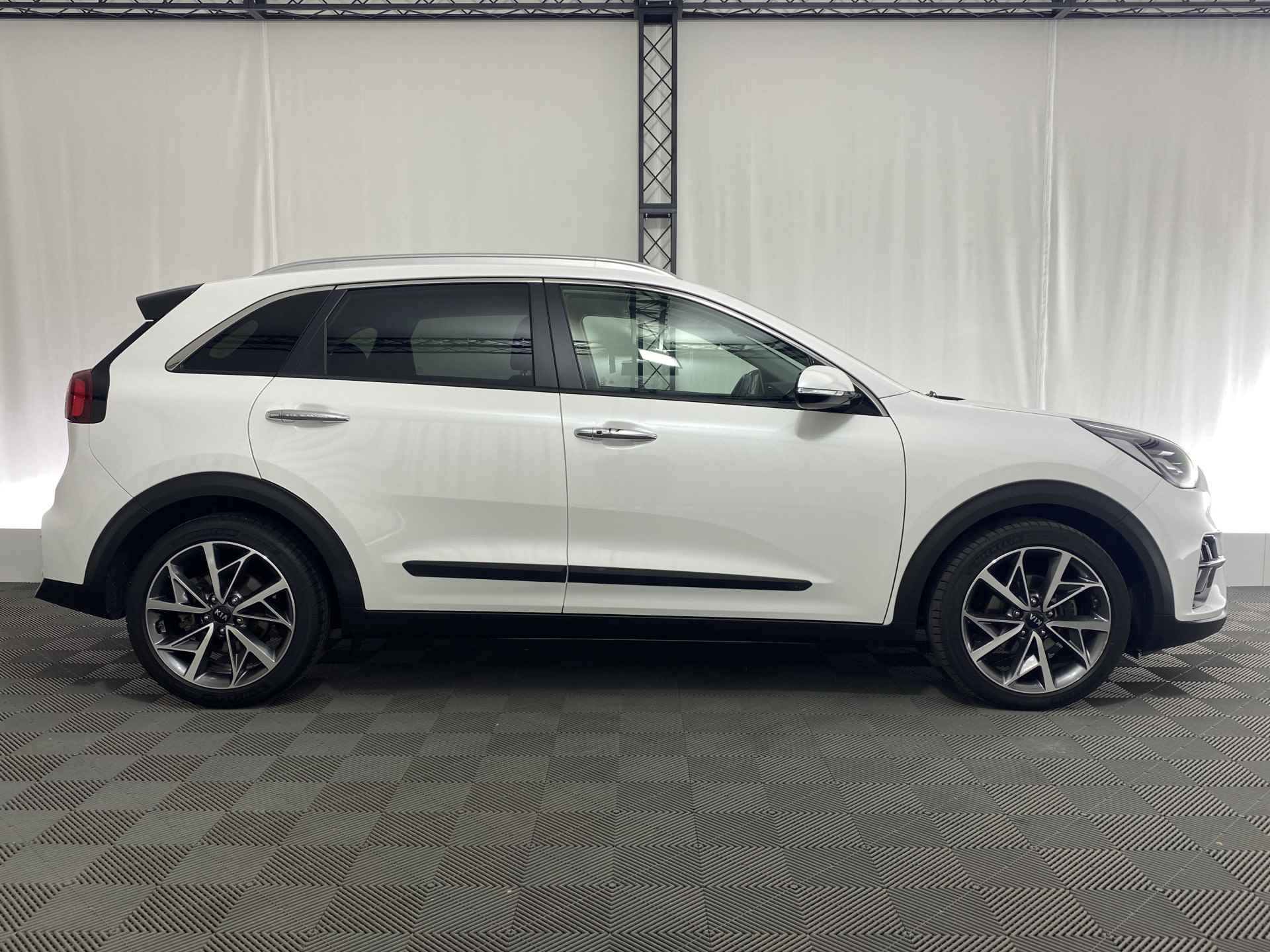 Kia Niro 1.6 GDi Hybrid DynamicPlusLine Automaat | Apple Carplay | Navi | Elek. Bestuurdersstoel Memory | 141 Pk | - 5/44