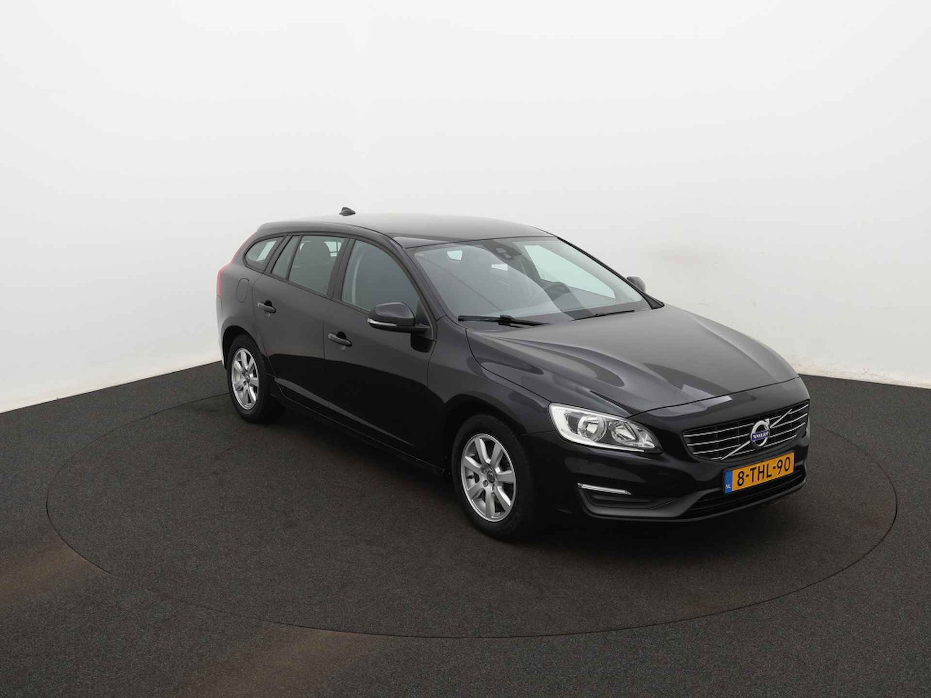 Volvo V60 1.6 T3 Navigatie | 12 maanden dealer garantie - 12/31