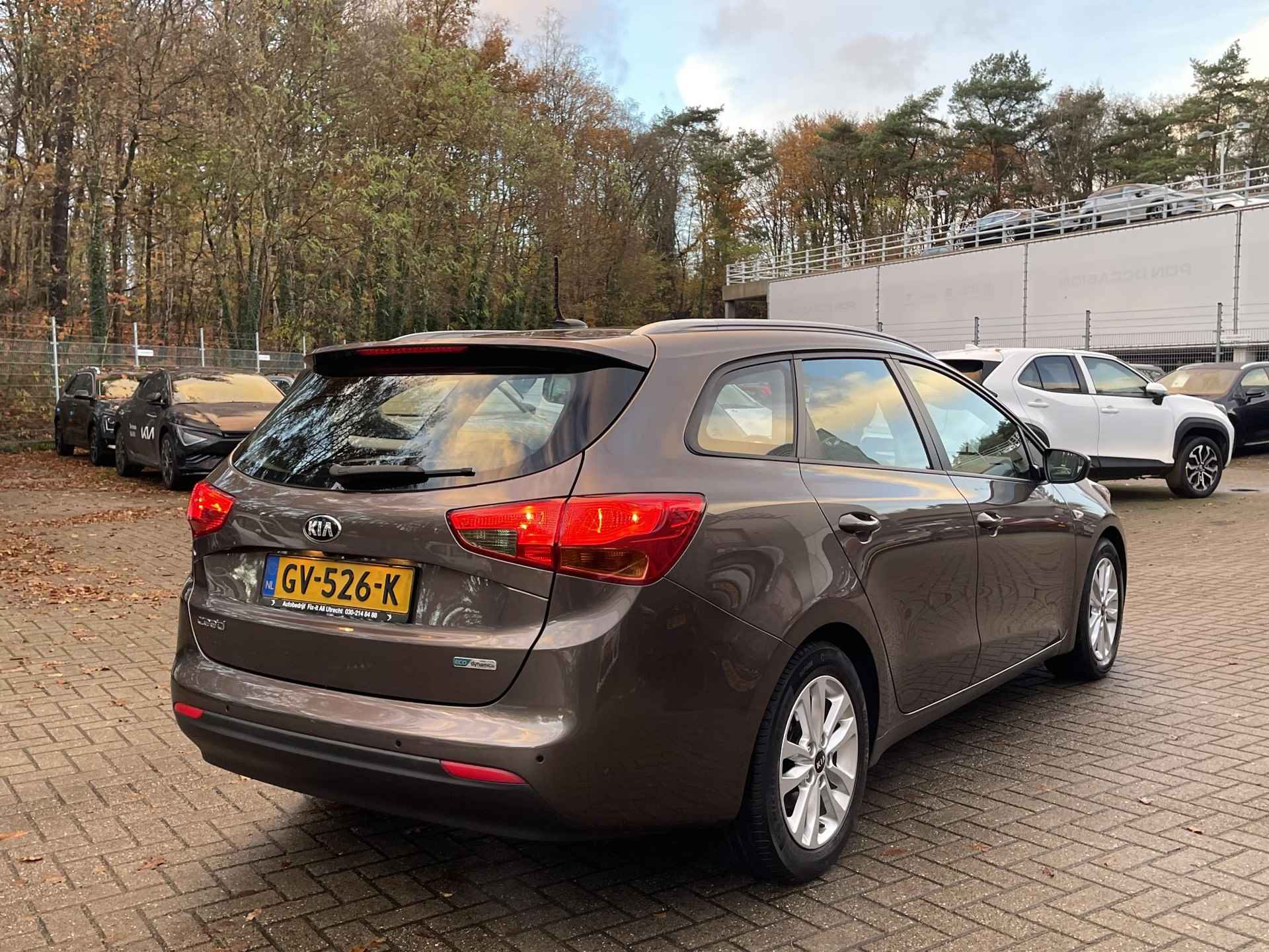 Kia cee'd Sportswagon 1.6 GDI First Edition - 4/25