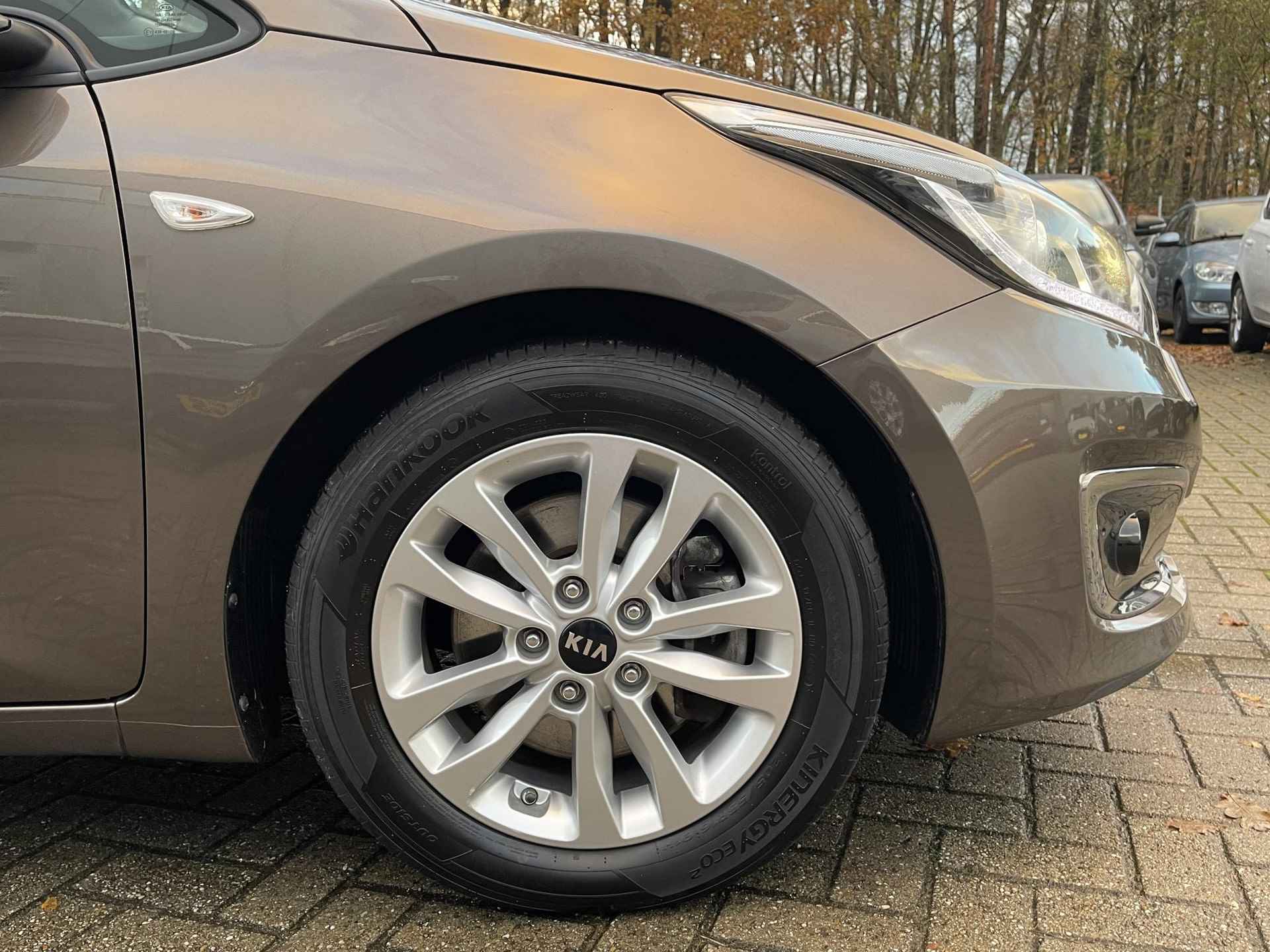 Kia cee'd Sportswagon 1.6 GDI First Edition - 11/25