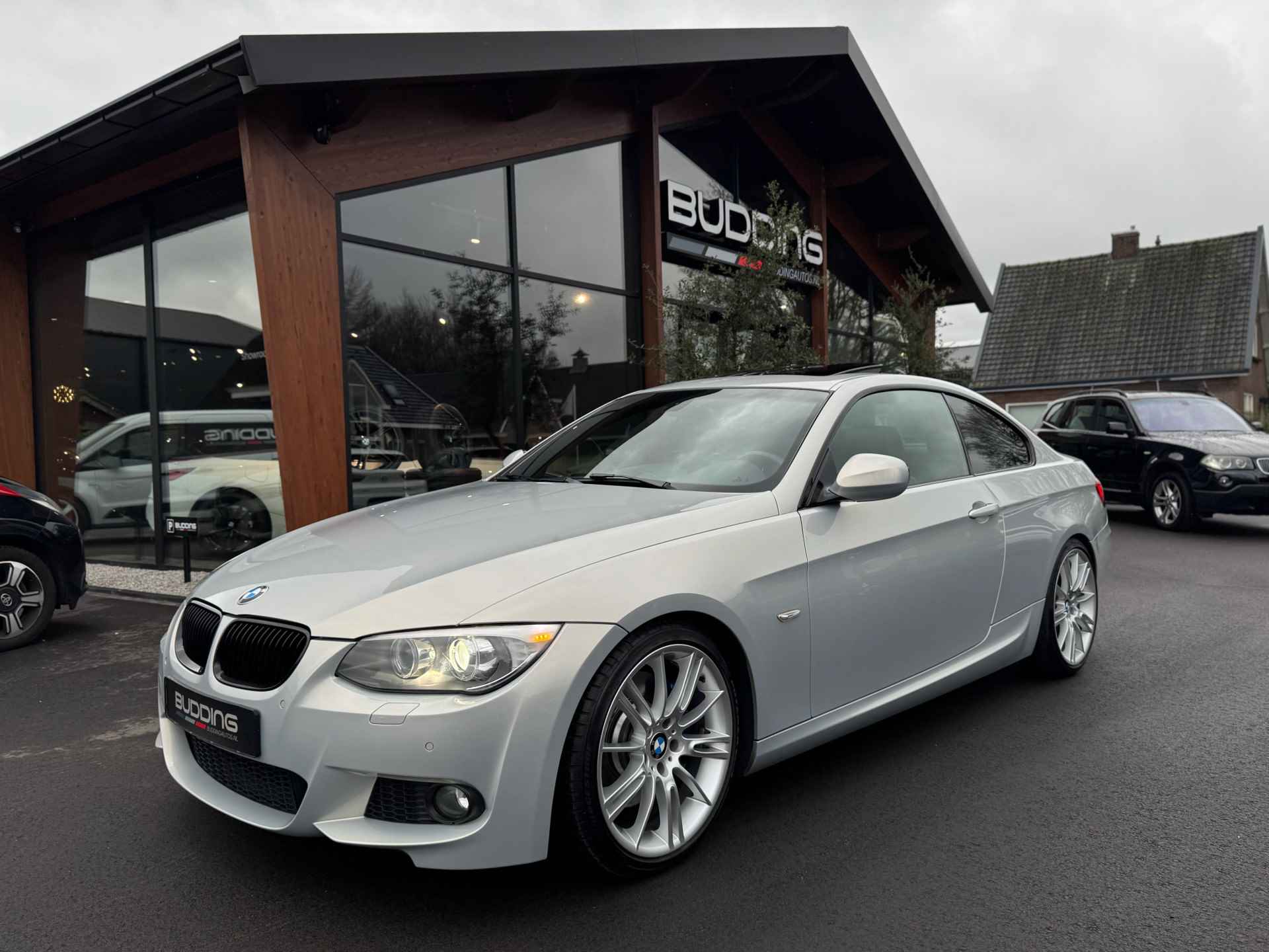 BMW 3-SERIE coupe 335i | M-sport | Orig NL | LCI - 9/29