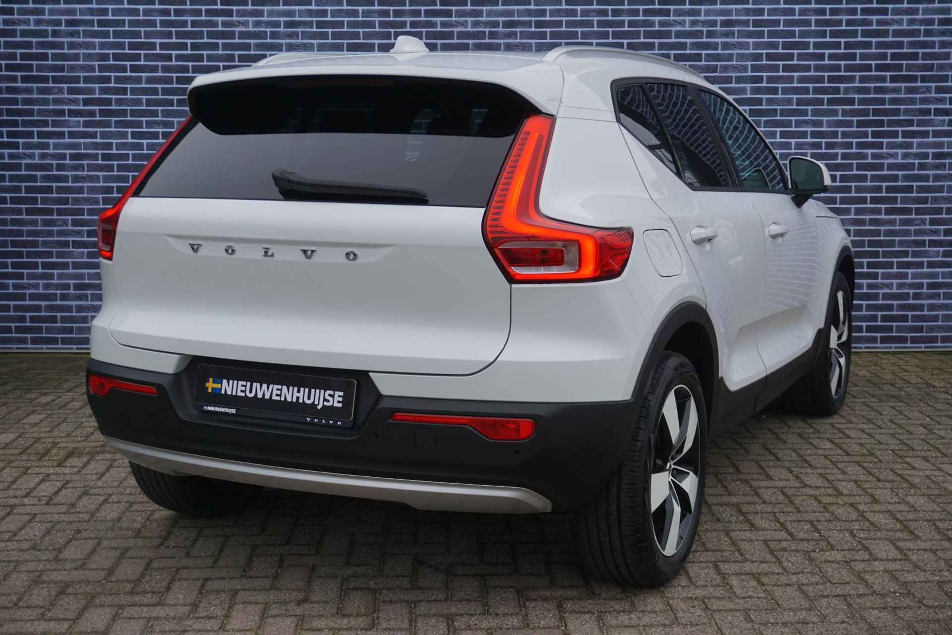 Volvo XC40 1.5 T3 Momentum | Trekhaak | Panorama-Schuifdak | Camera | LED | Climate controle | Volvo On Call| - 4/29