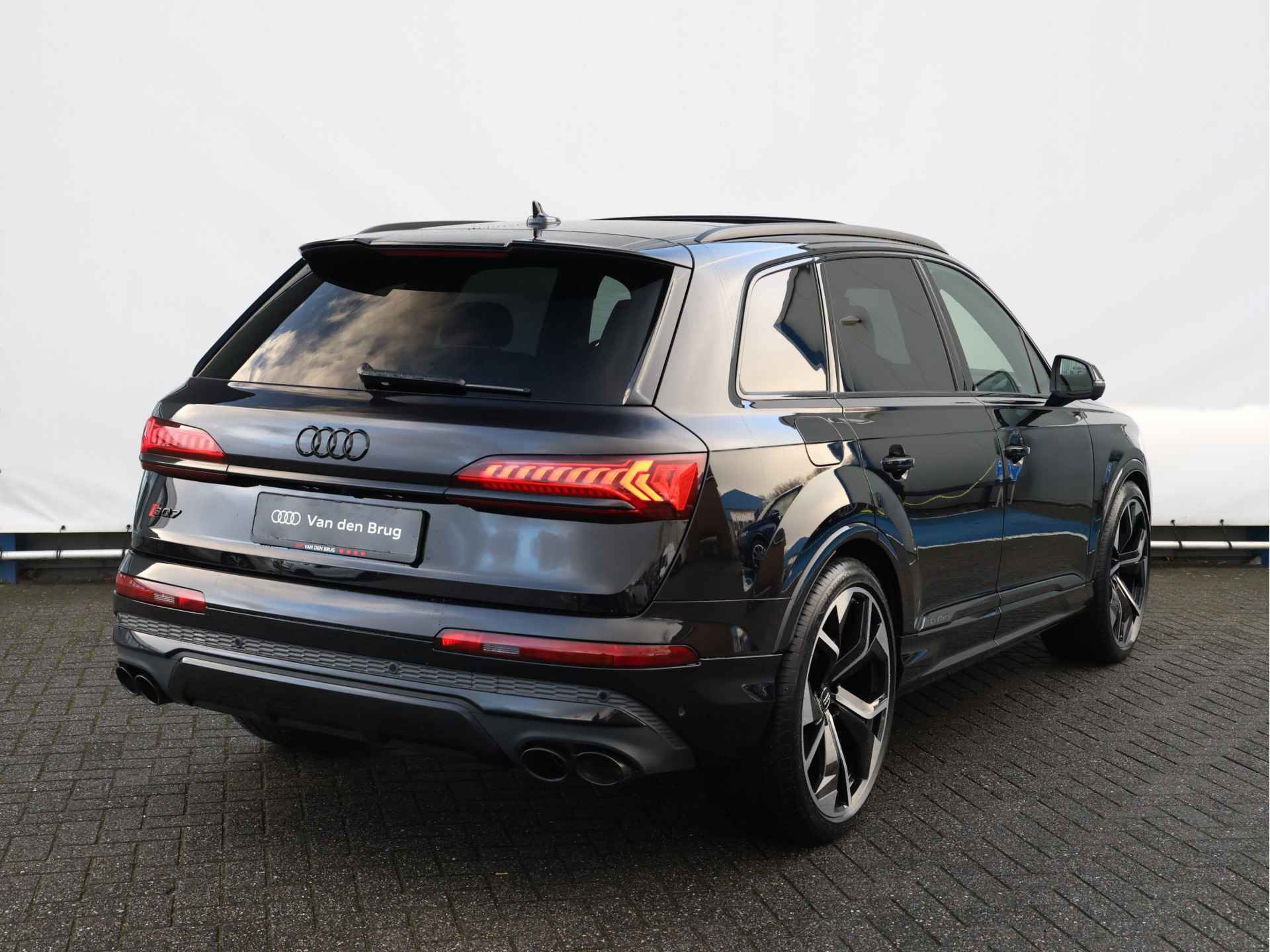 Audi SQ7 4.0 TDI quattro 435pk | Vierwielsturing | HUD | Pano | Bose | 23" Velgen | 360° camera | Stoelverwarming v+a | Trekhaak | Keyless | Memory - 5/62