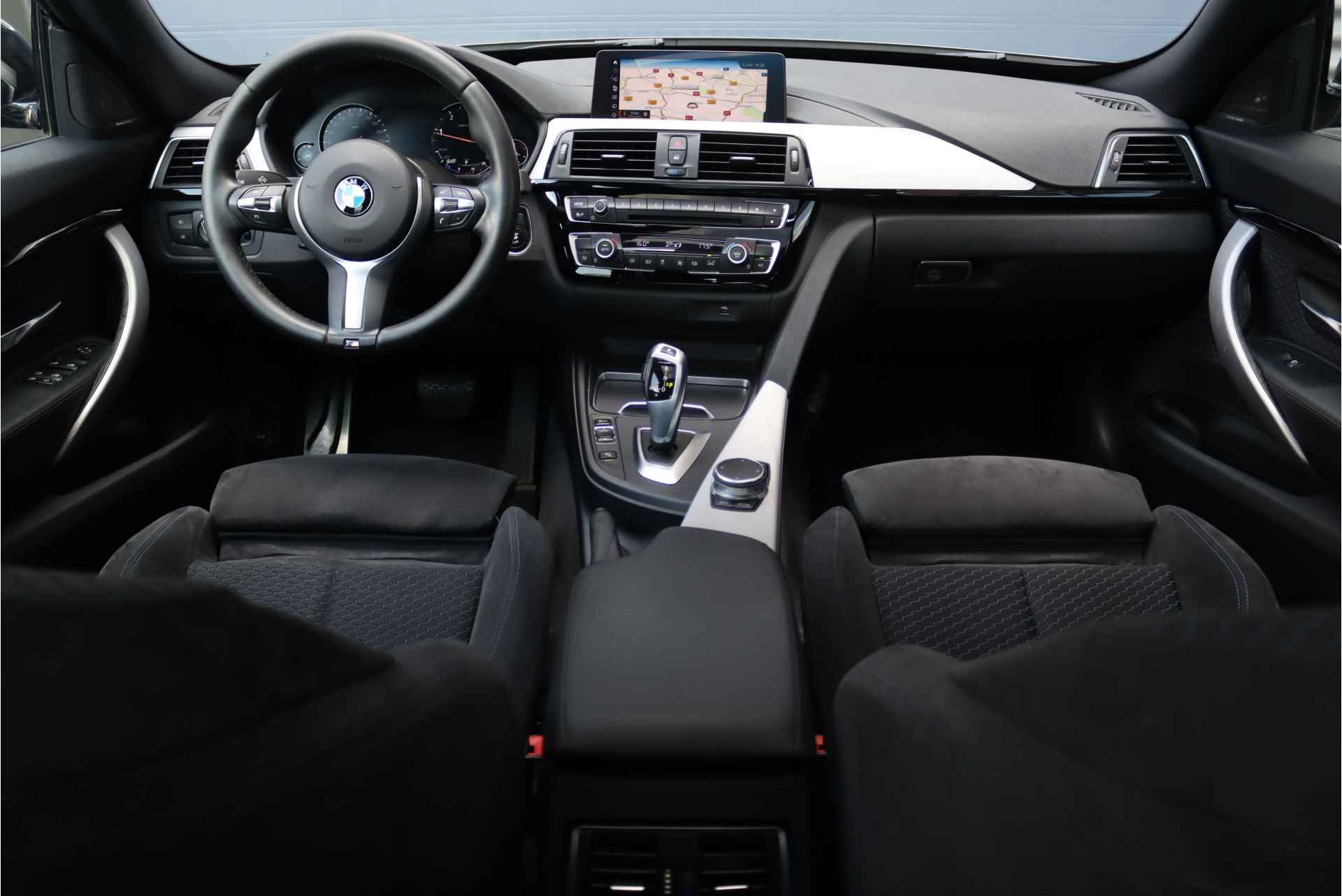 BMW 3-serie Gran Turismo 325d M Executive Aut8, Panoramadak, M-sport, Head-up Display, Harman-Kardon, DAB, Sfeerverlichting, Park Distance Control, LED Koplamp, Etc, - 3/34