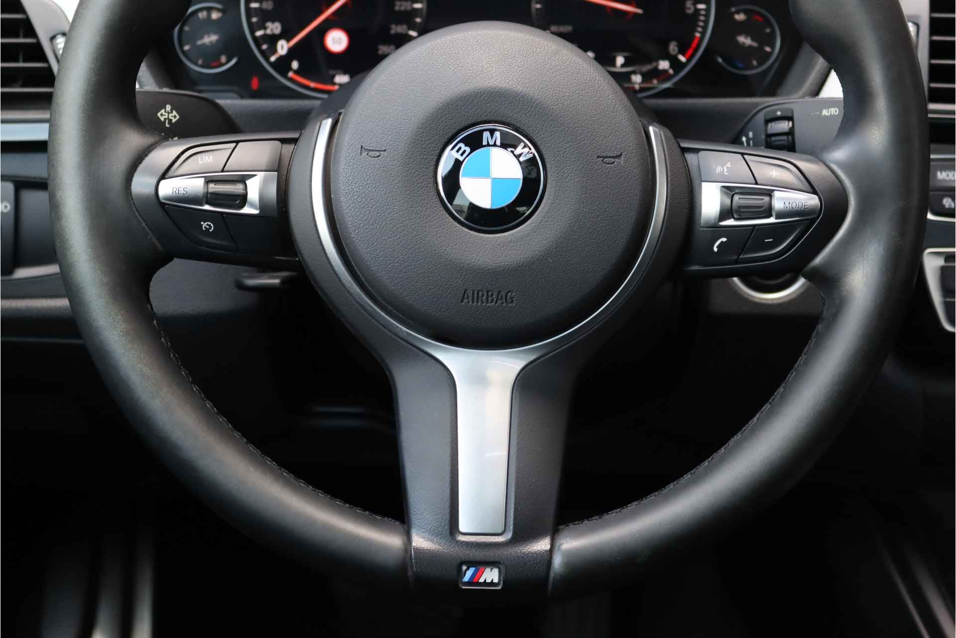 BMW 3-serie Gran Turismo 325d M Executive Aut8, Panoramadak, M-sport, Head-up Display, Harman-Kardon, DAB, Sfeerverlichting, Park Distance Control, LED Koplamp, Etc, - 28/34