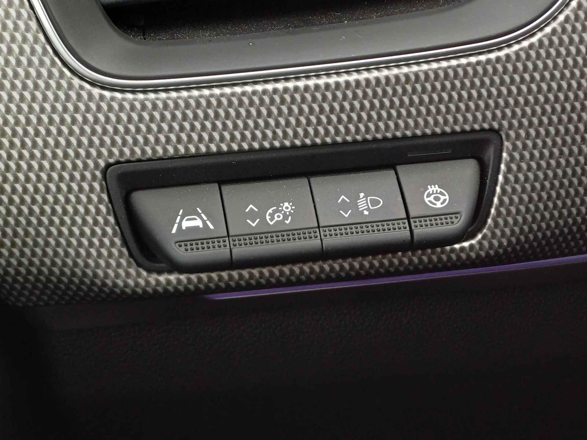 Renault Arkana 1.3 mild hybrid 160 EDC Techno Automaat / Navigatie / LED / Parkeersensoren / Cruise Control / Panoramadak / Climate Control - 40/43