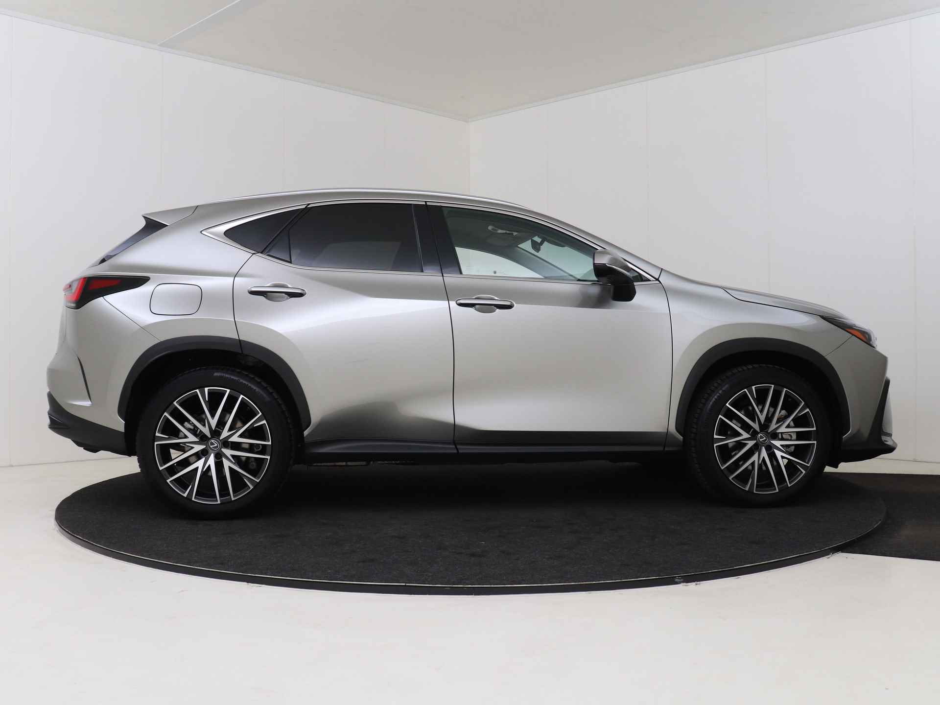 Lexus NX 450h+ AWD Luxury Line | Rondomzichtcamera | Dodehoekdetector | - 27/51