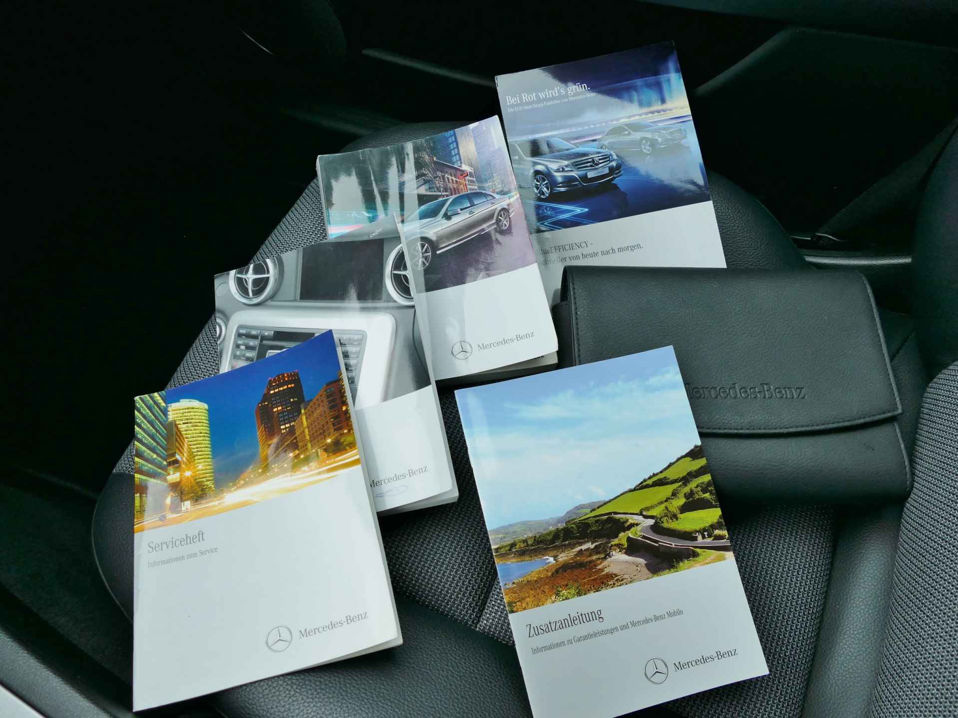 Mercedes-Benz C-Klasse 200 CDI Business Class Avantgarde AUTOMAAT | navigatie | stoelverwarming | trekhaak - 10/54