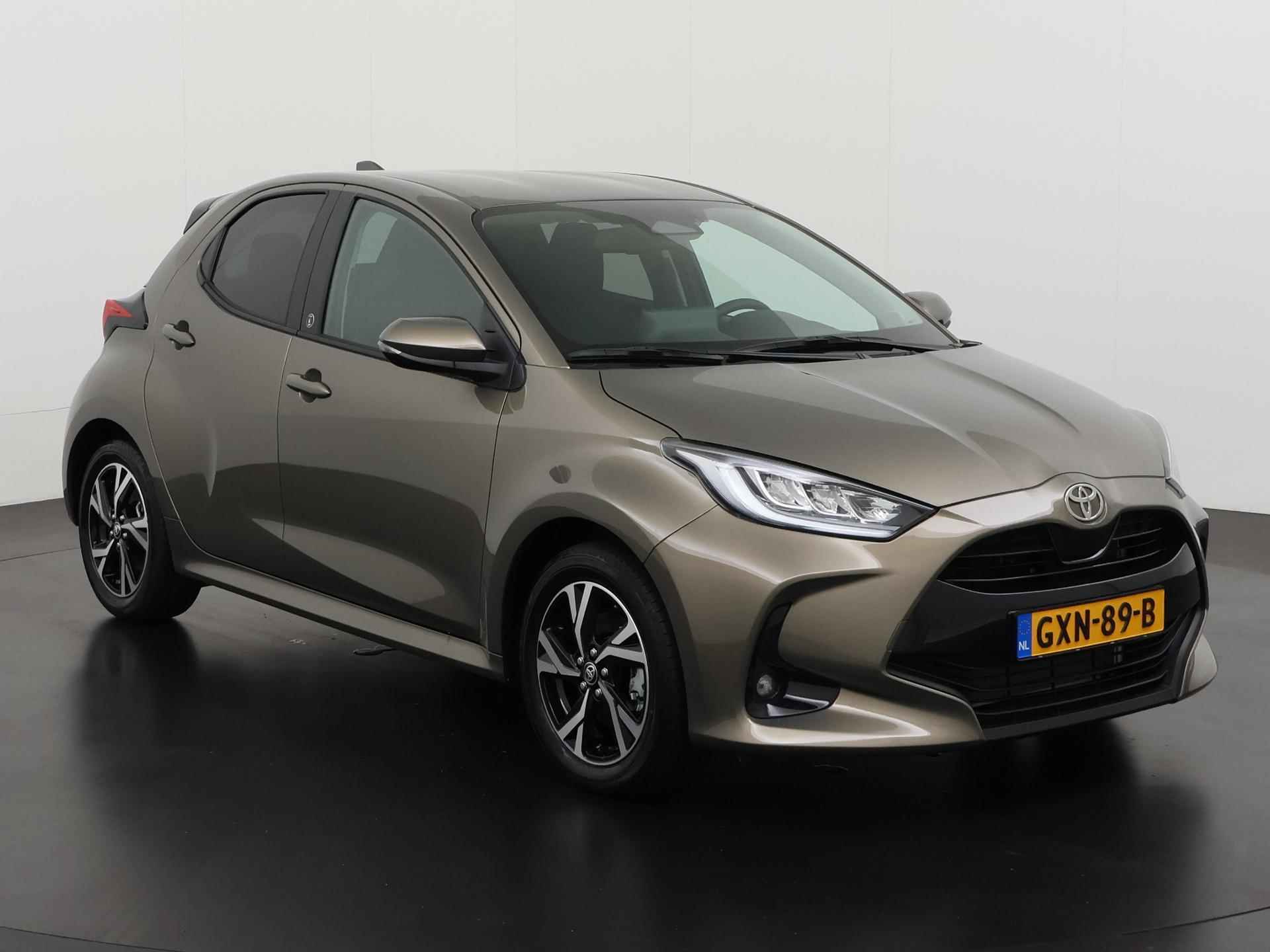 Toyota Yaris 1.5 Hybrid 115 First Edition | LED | Camera | Adaptive cruise | Carplay | Winter pakket | Zondag Open! - 30/36