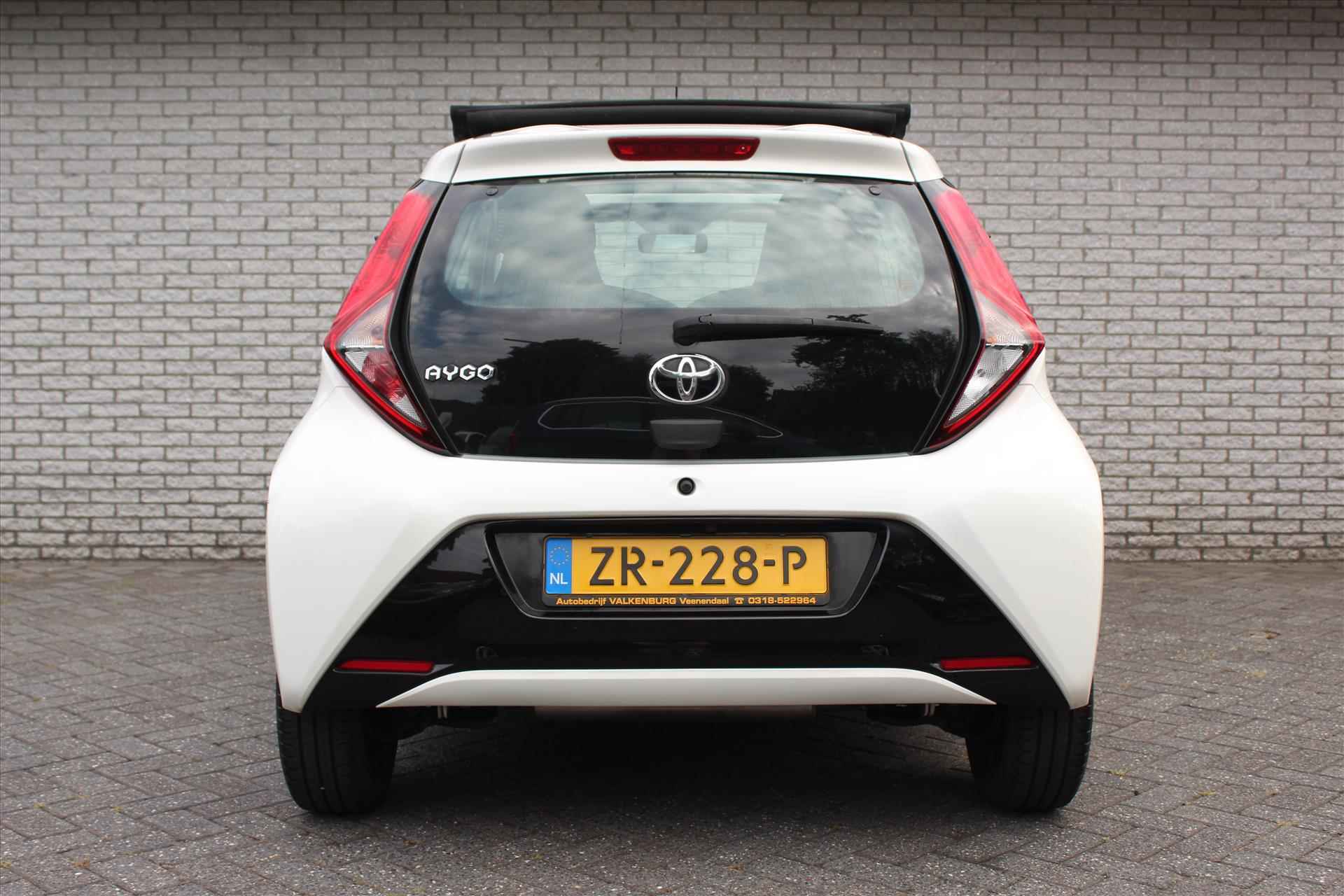 TOYOTA Aygo 1.0 VVT-i 72pk x-shift 5D x-play | Automaat | Camera | Cabrio/Schuifdak Carplay | | Airco - 9/35