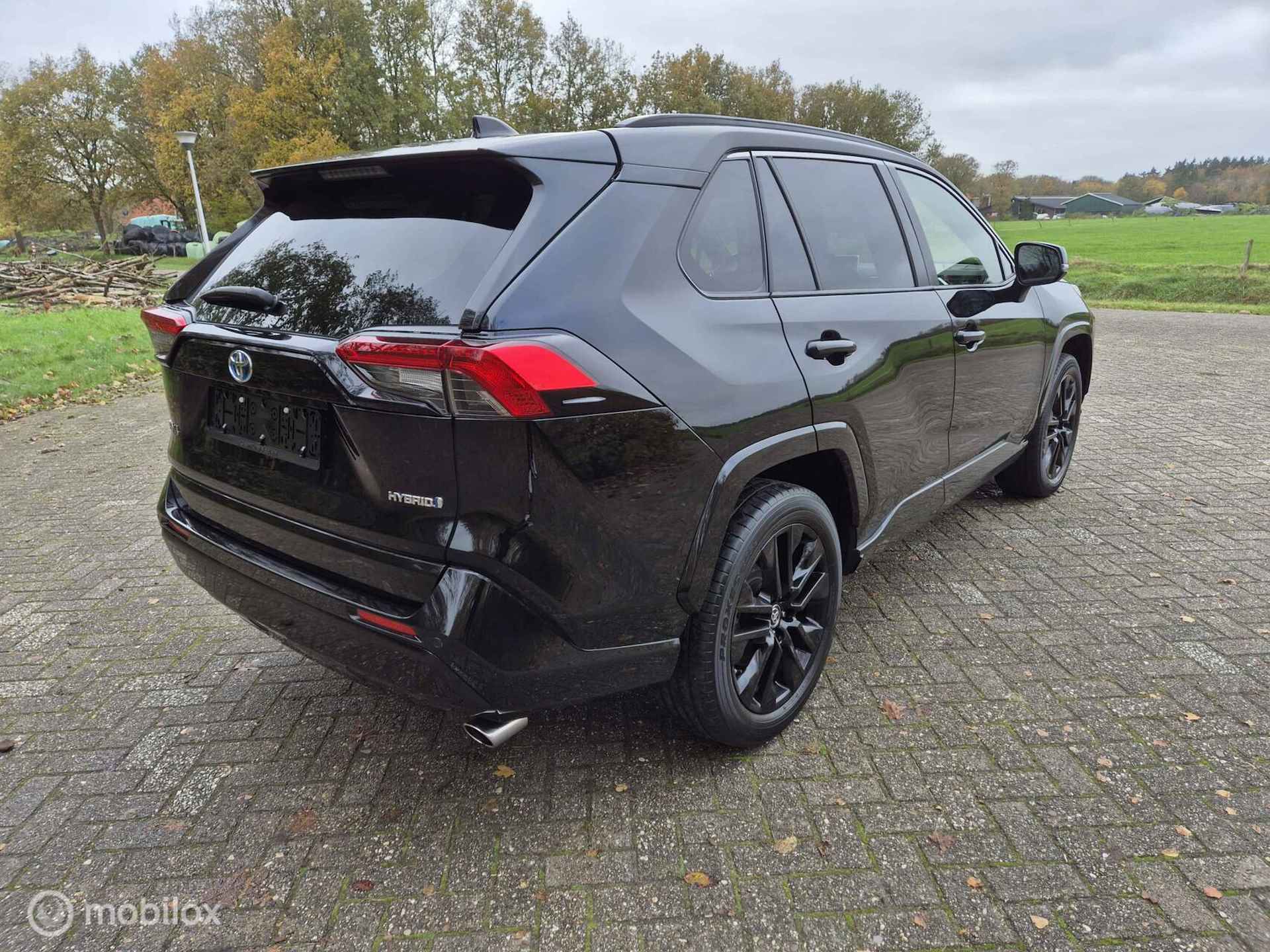 Toyota RAV4 2.5 Hybrid Black Edition - 9/37