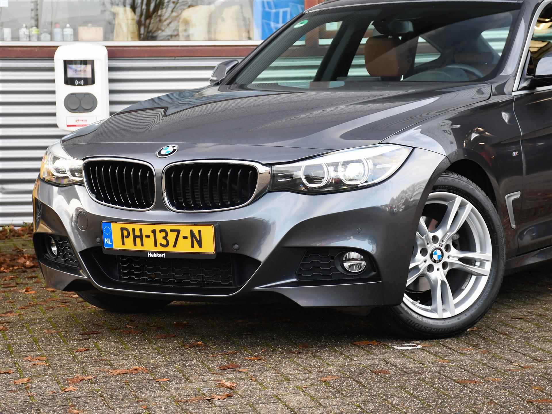 BMW 3-Serie Gran Turismo (f34) 320i High Executive XDrive 184pk Automaat CRUISE.C | PDC | LED | LEDER | 18''LM | NAVI | STOELVERW. VOOR - 2/34