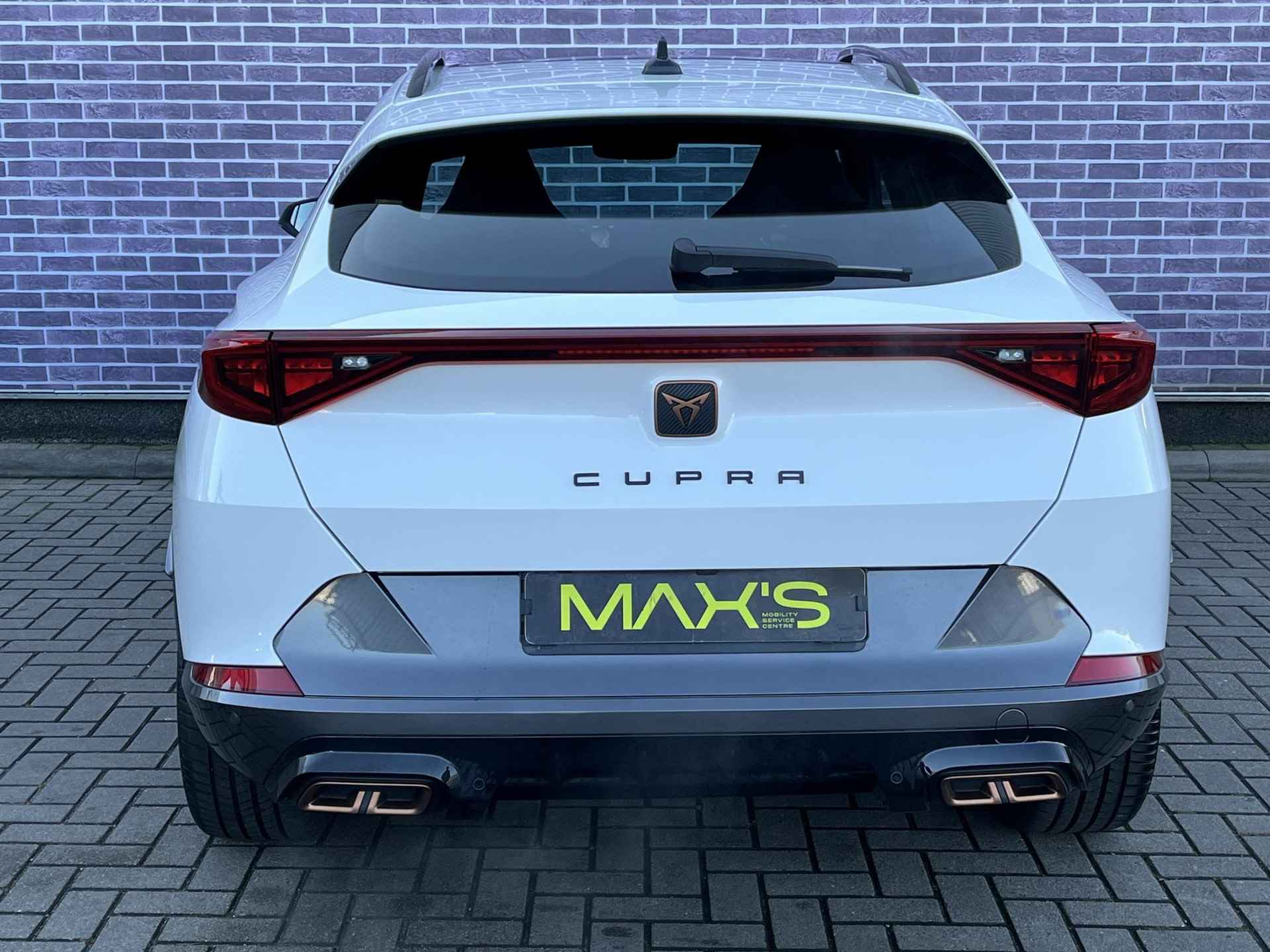 CUPRA Formentor 1.4 e-Hybrid VZ Performance | Panoramadak Schuif Kanteldak | Apple CarPlay/Android Auto | Camera| DAB | Stuur/Stoelverwarming | Adaptive Cruisecontrole - 23/41